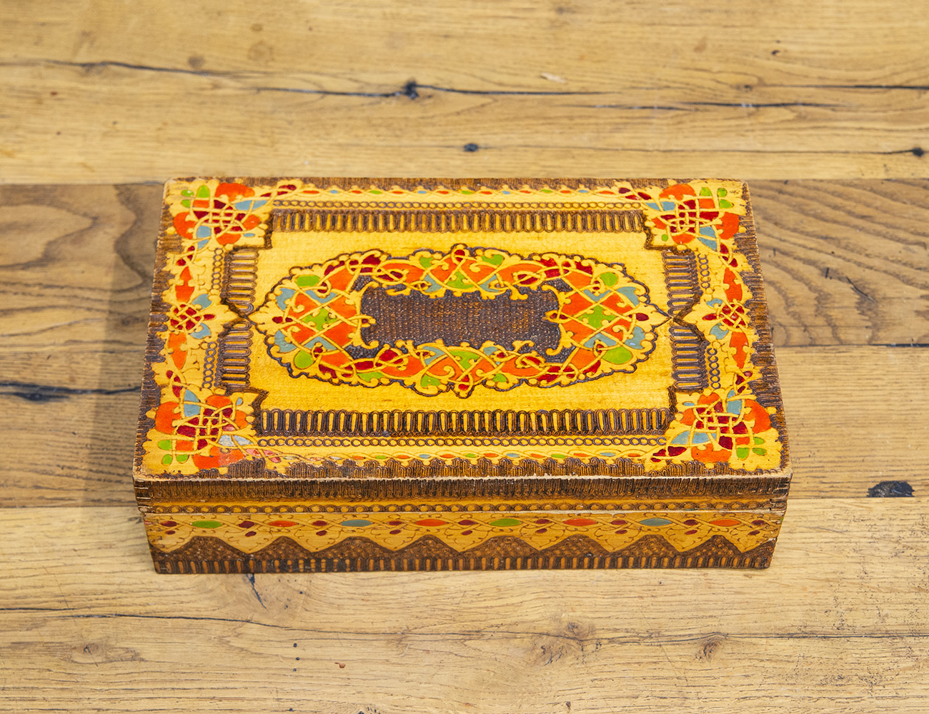 Старинная шкатулка