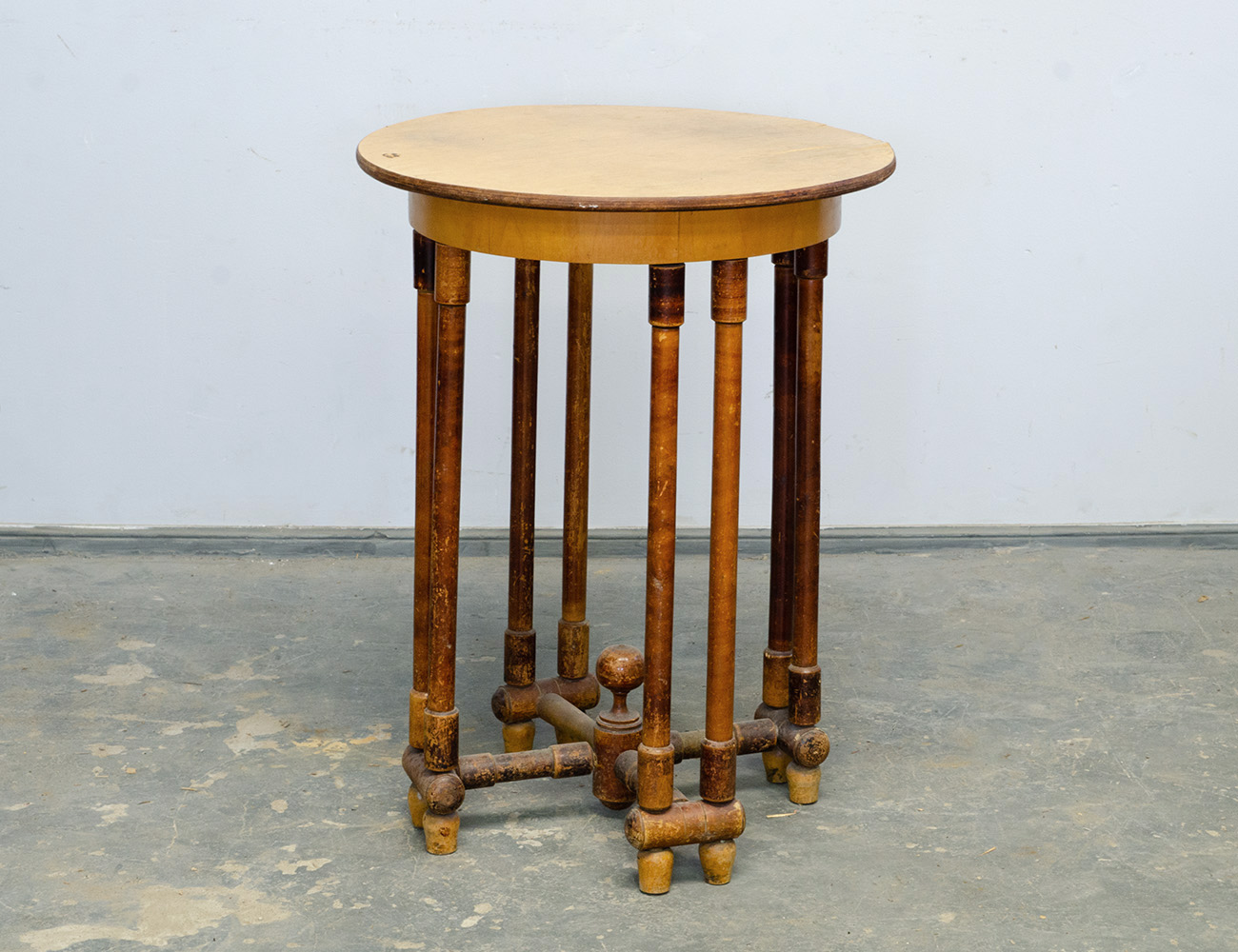 Старинный чайный столик