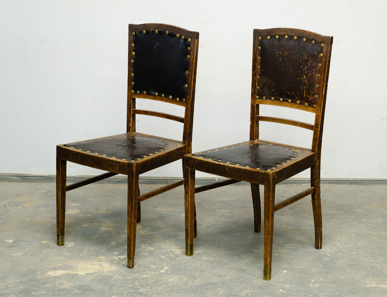 Антикварные дубовые стулья