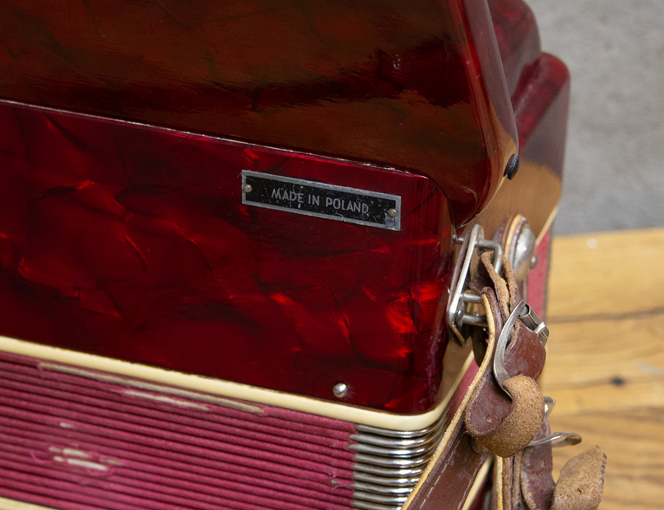 Старинный аккордеон Muza