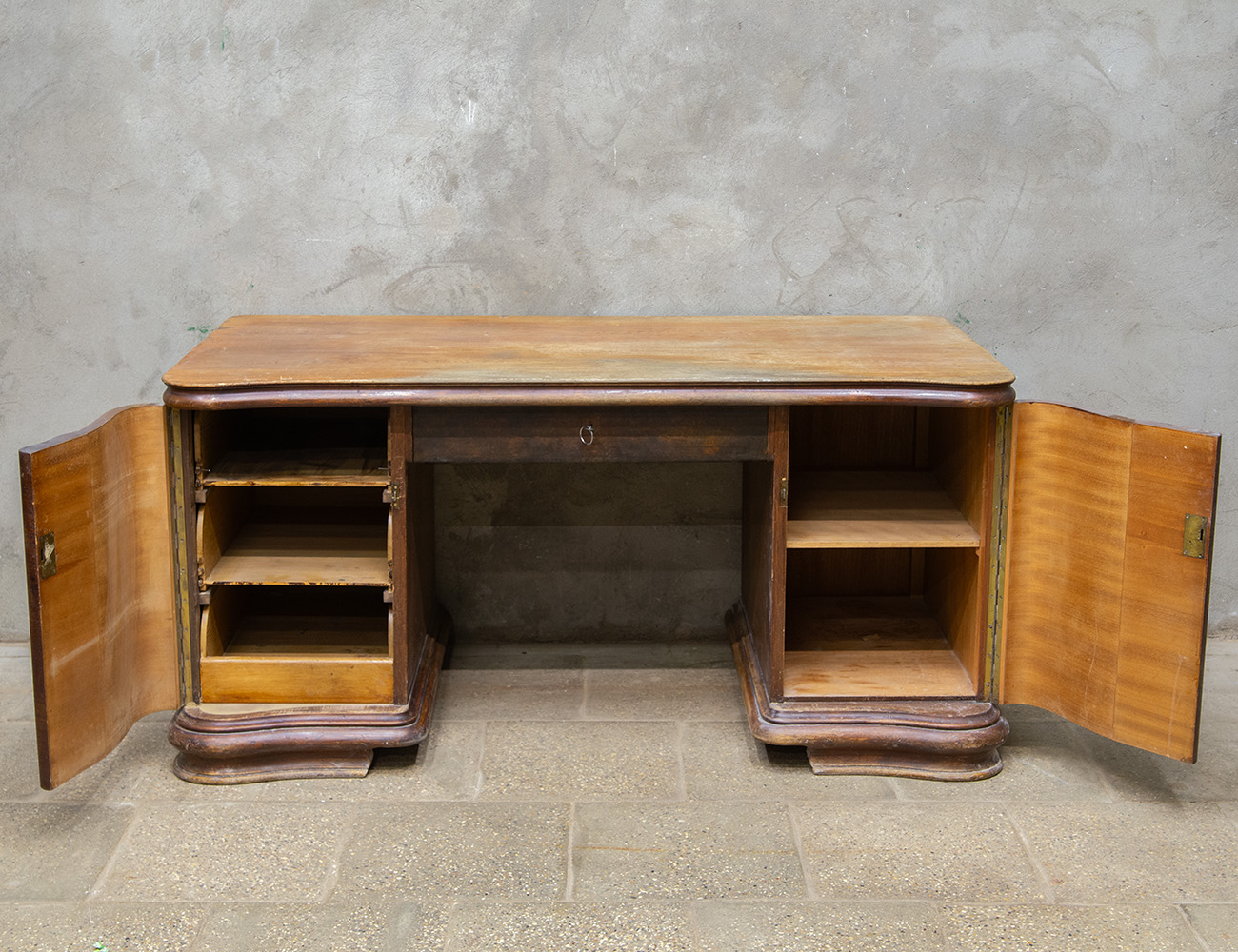 Антикварный письменный стол Ар-деко