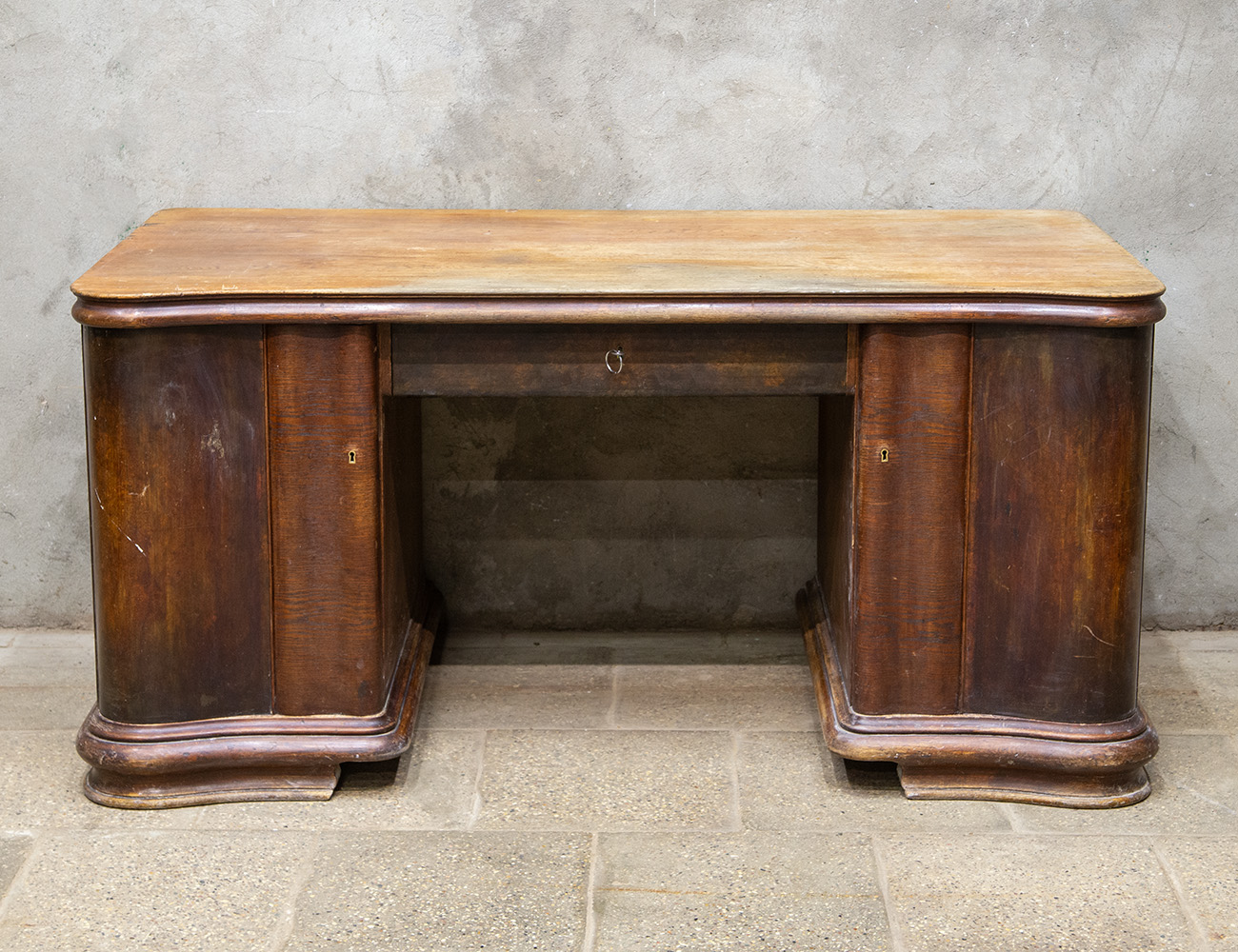 Антикварный письменный стол Ар-деко