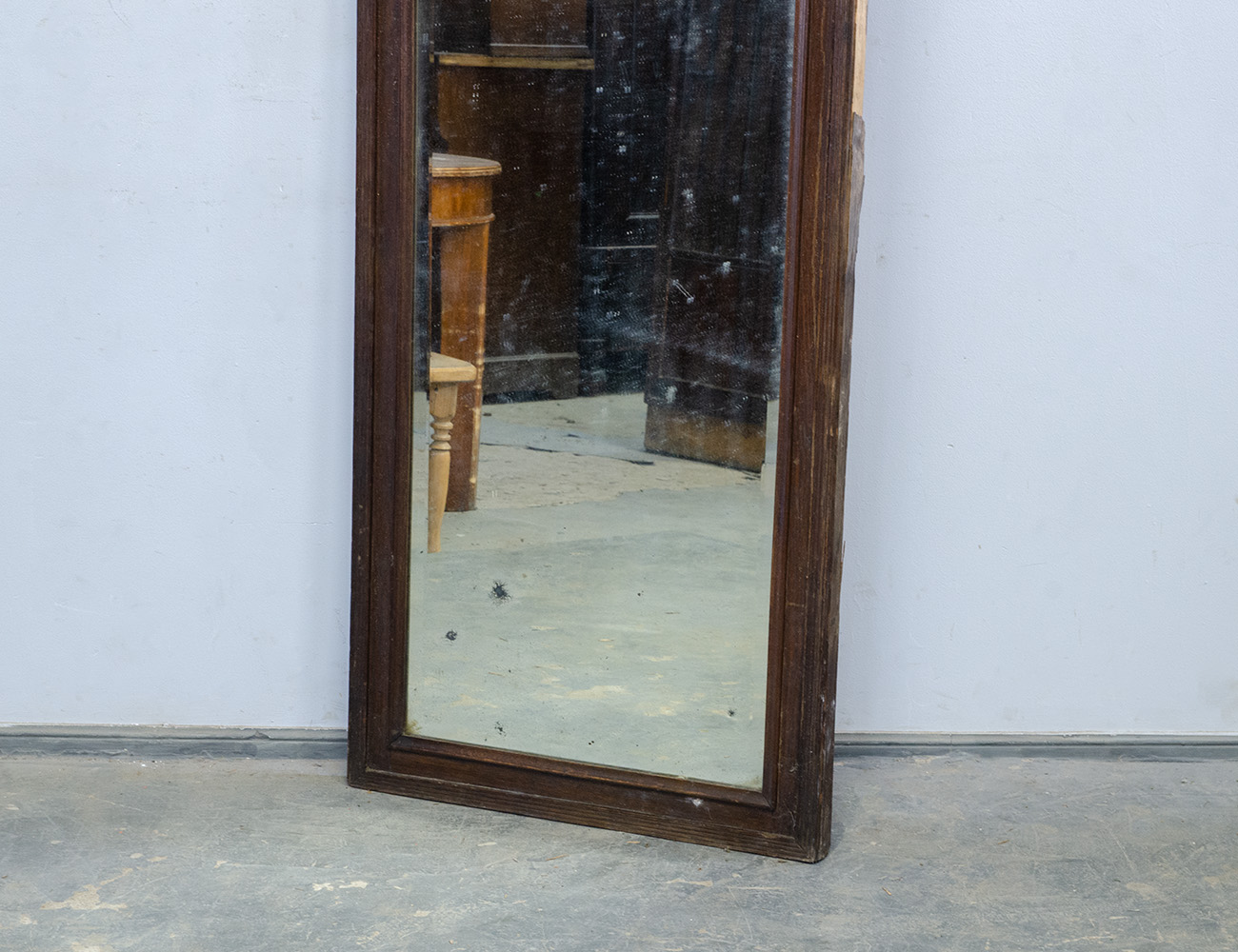 Старинное ростовое зеркало