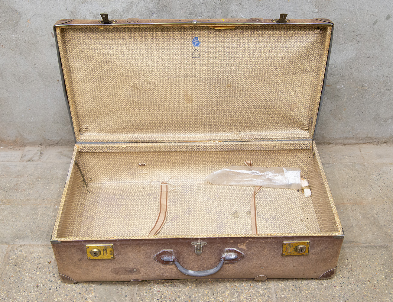 Старинный чемодан