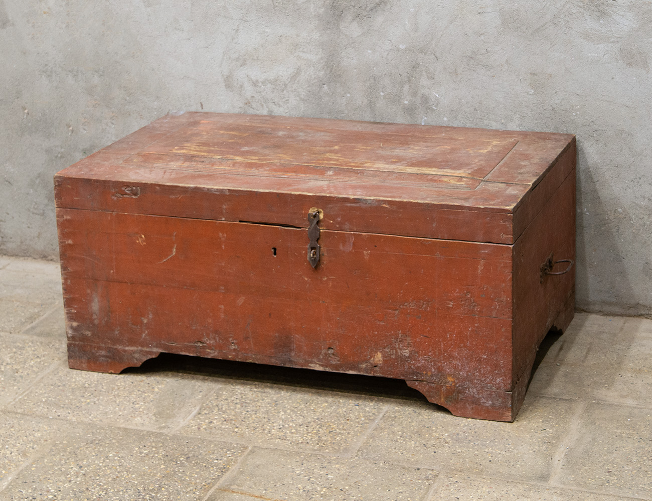 Старинный сундук