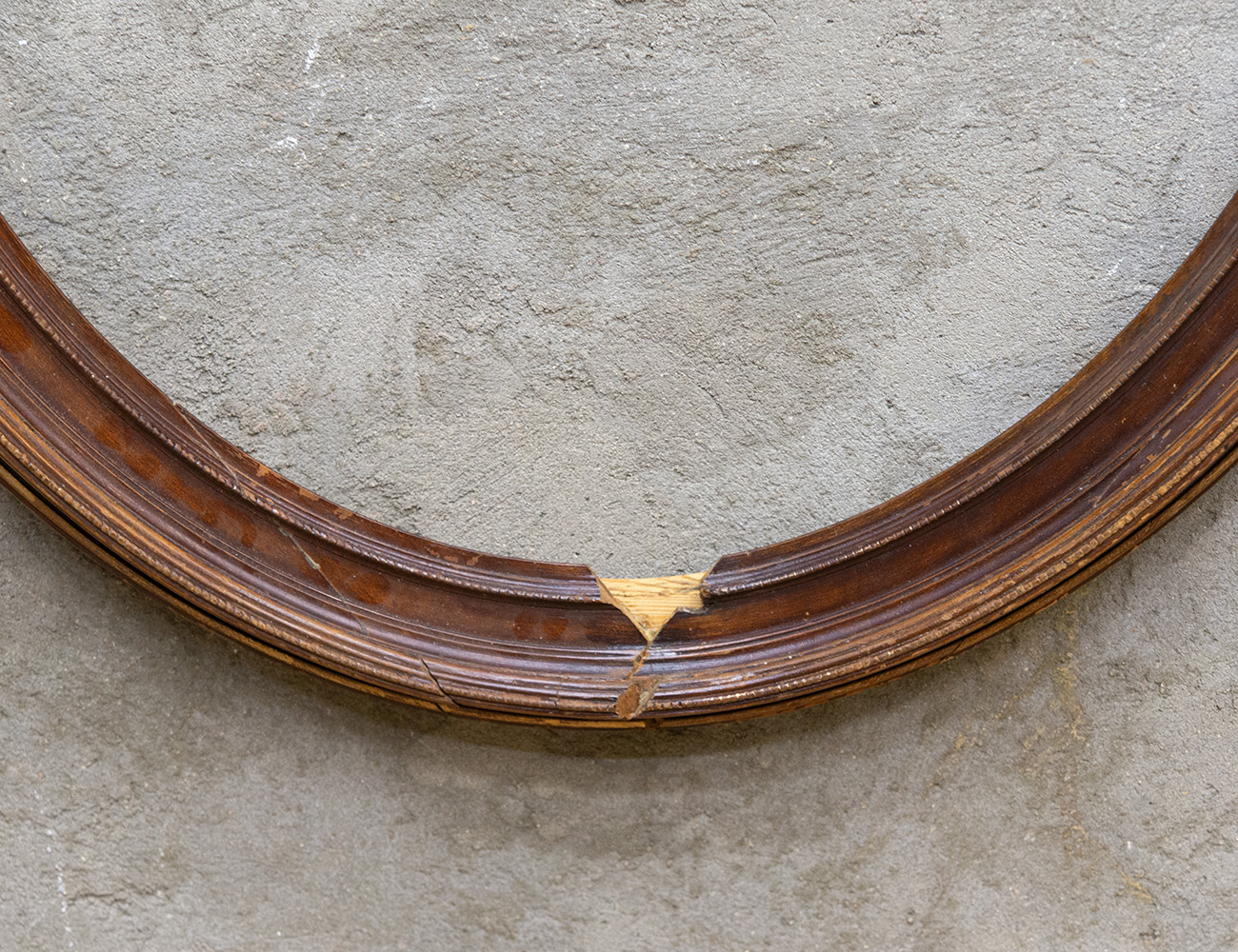 Старинная овальная рама