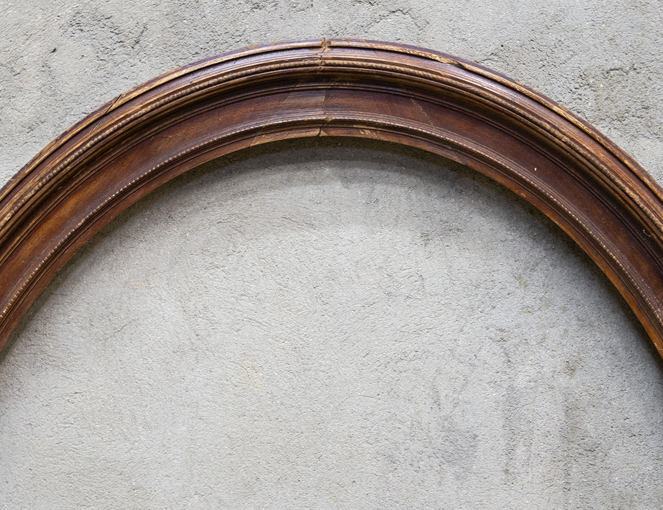 Старинная овальная рама