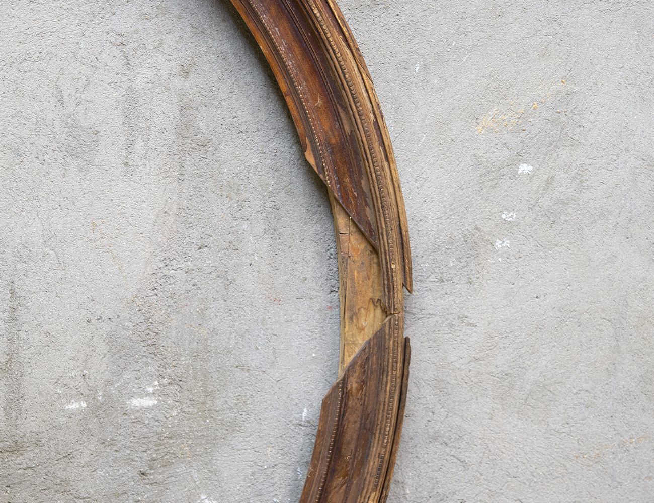 Старинная овальная рама