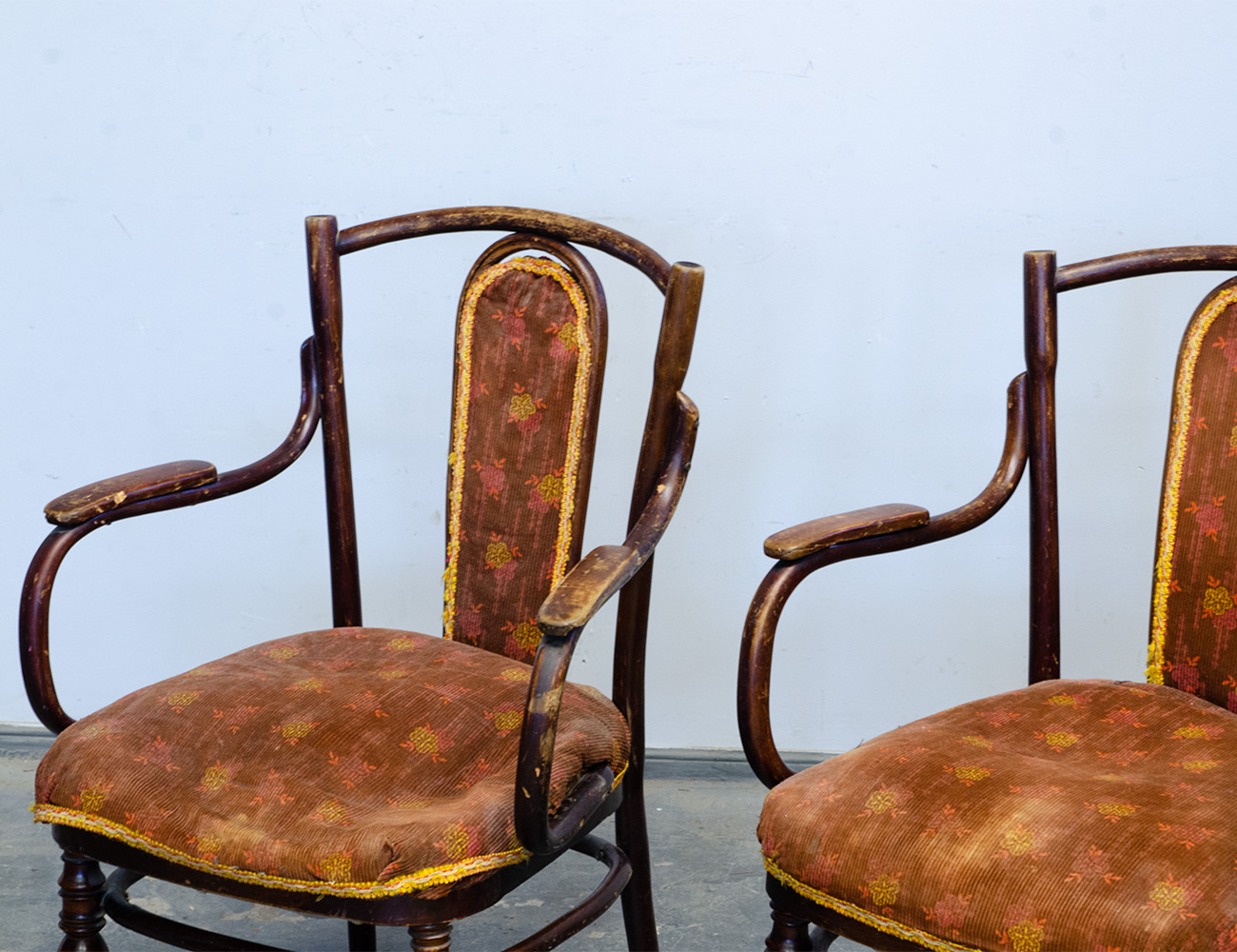 Старинные венские кресла