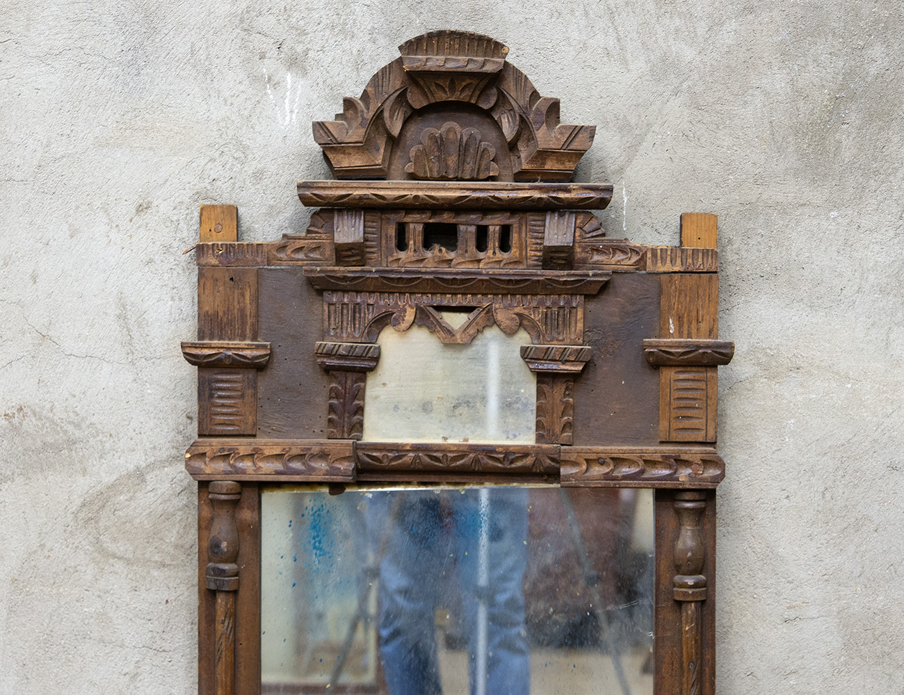 Старинное деревенское зеркало