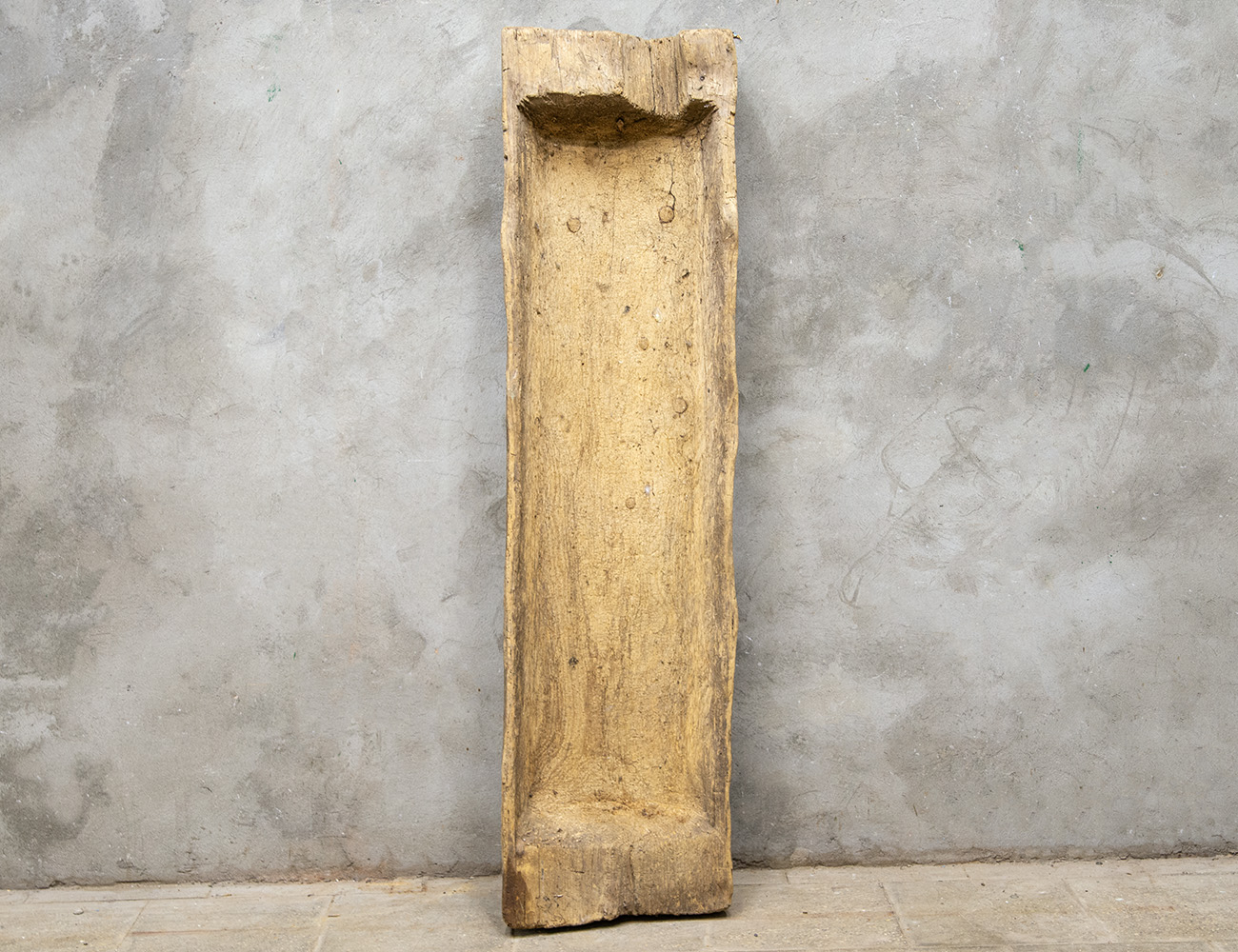 Большое старинное корыто