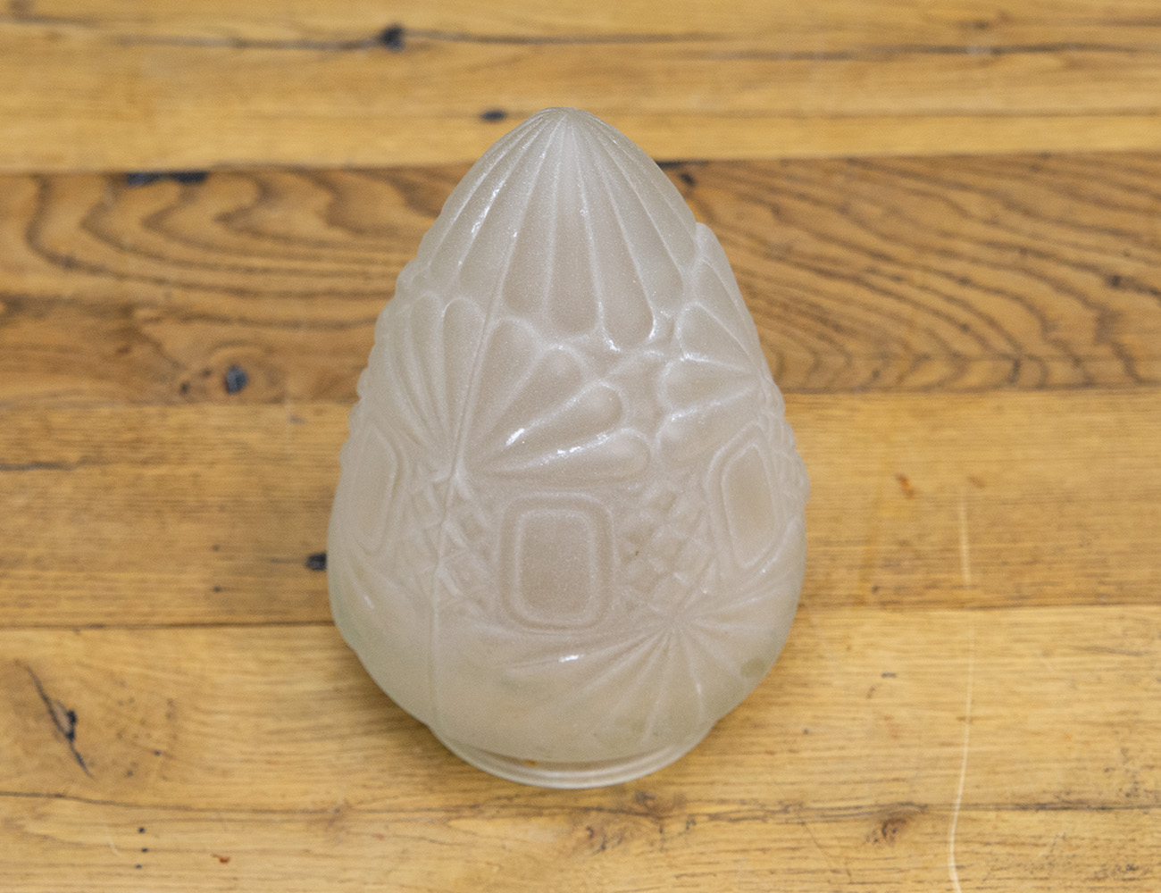 Старинный плафон шишка