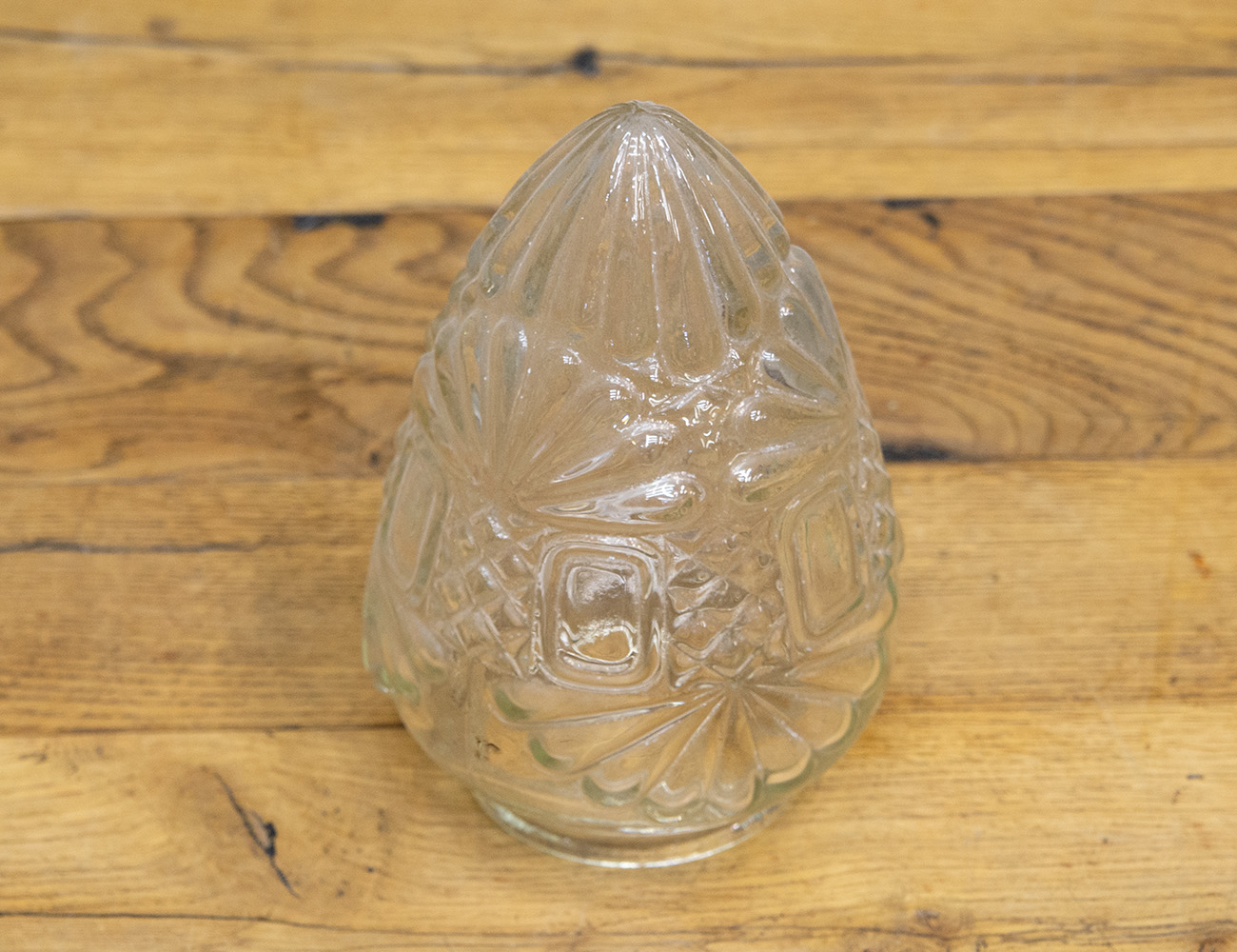 Старинный плафон шишка