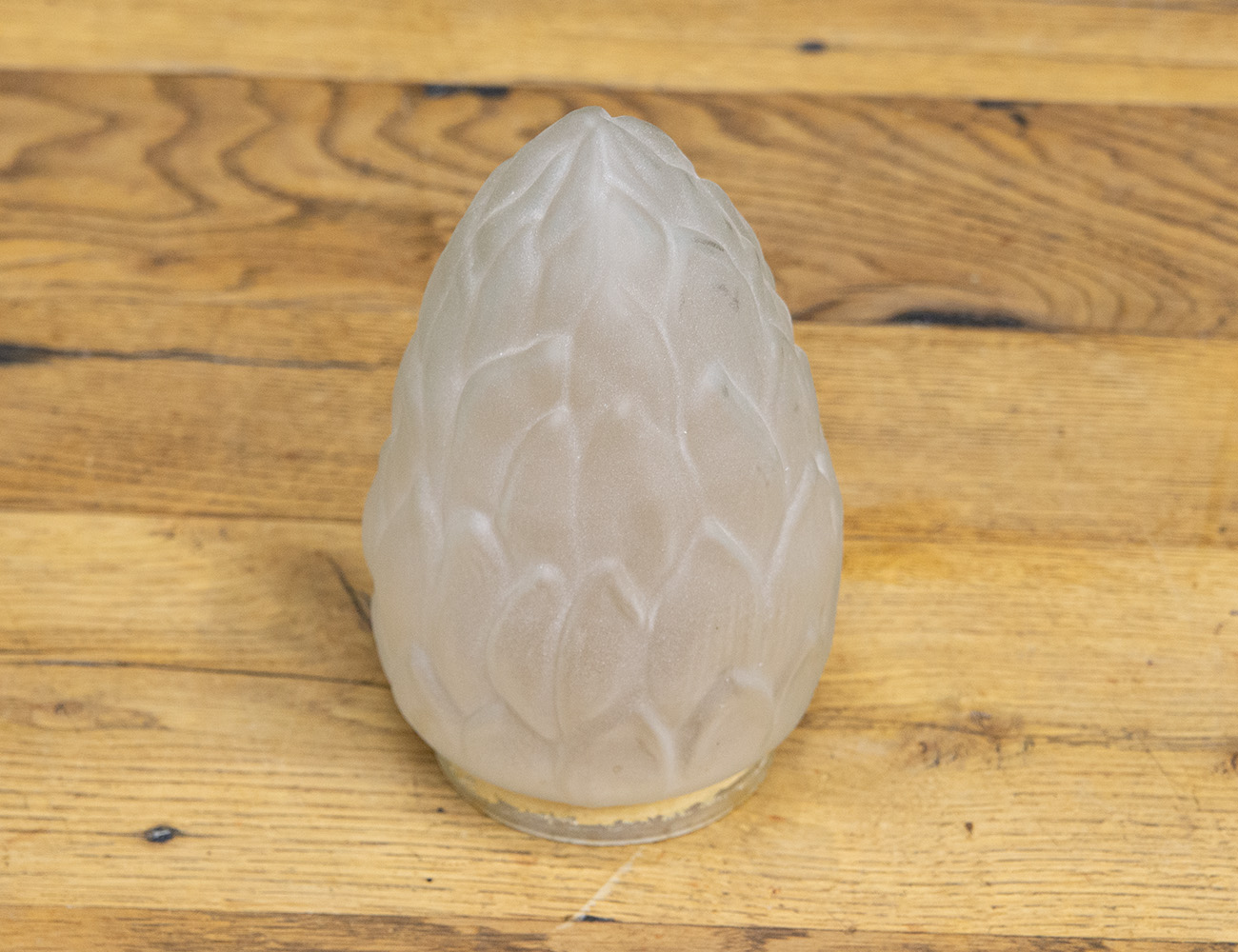 Старинный плафон шишка