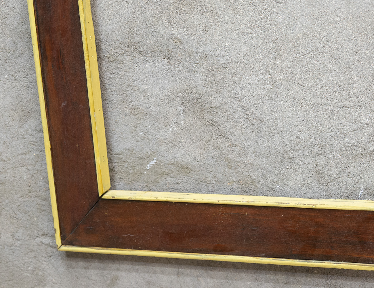 Старинная рама