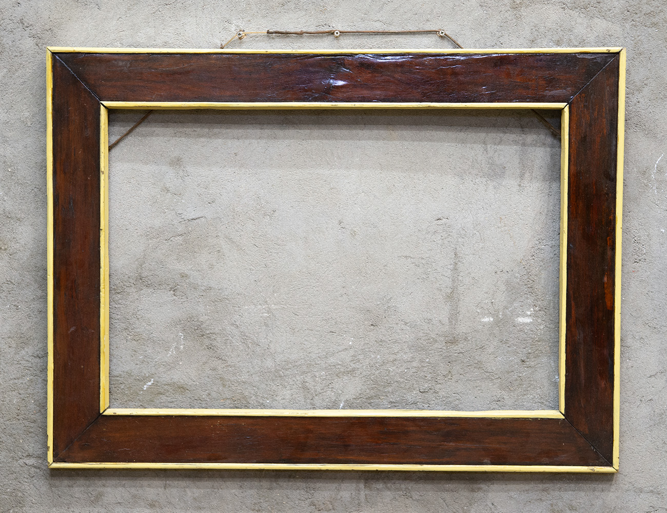 Старинная рама