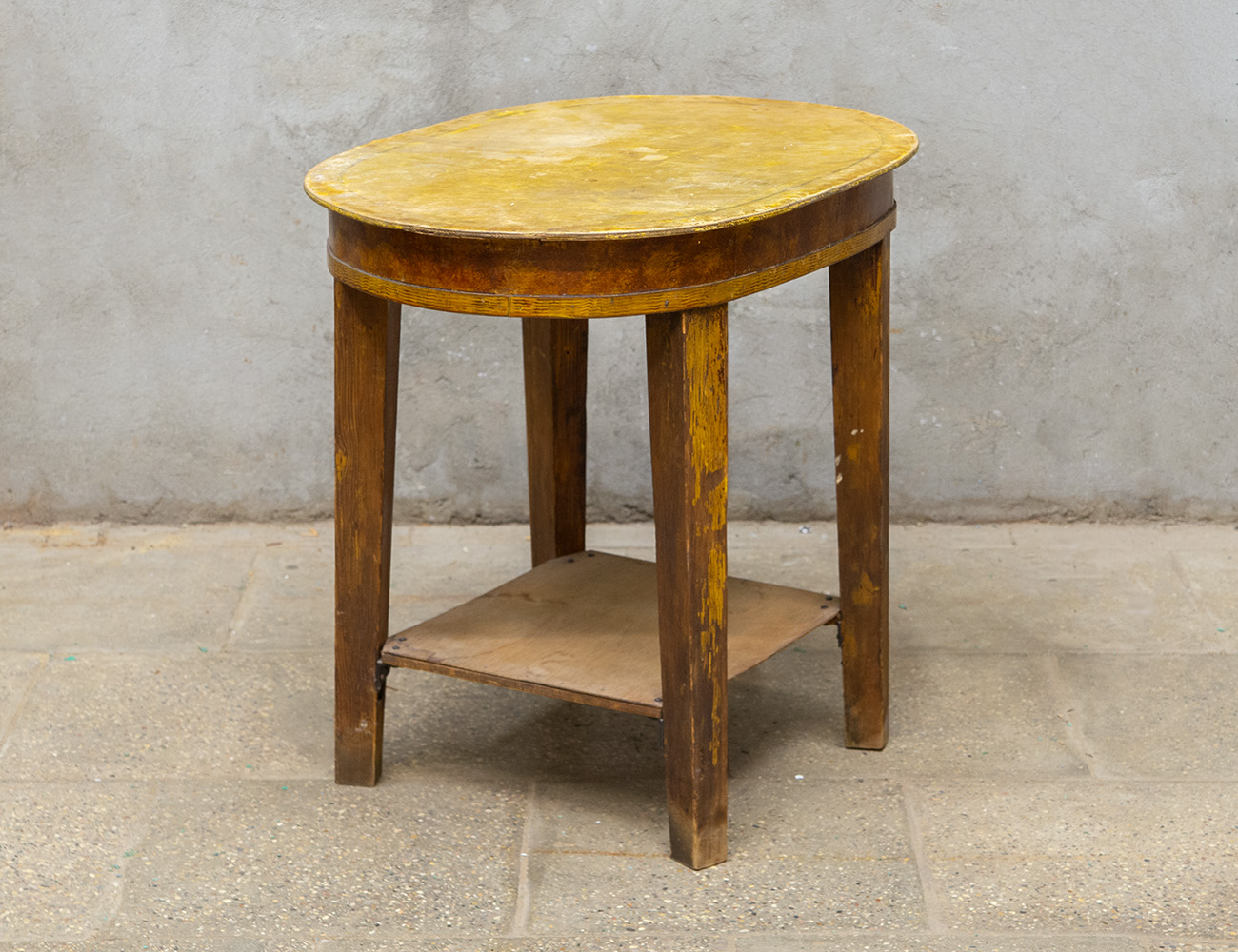 Старинный самоварный столик