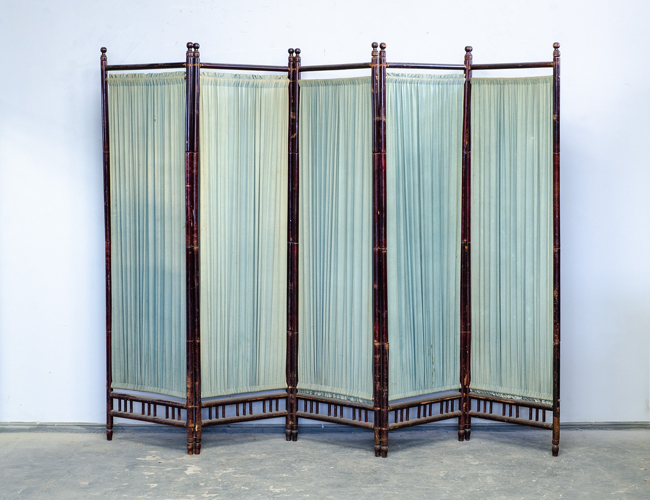 Старинная ширма