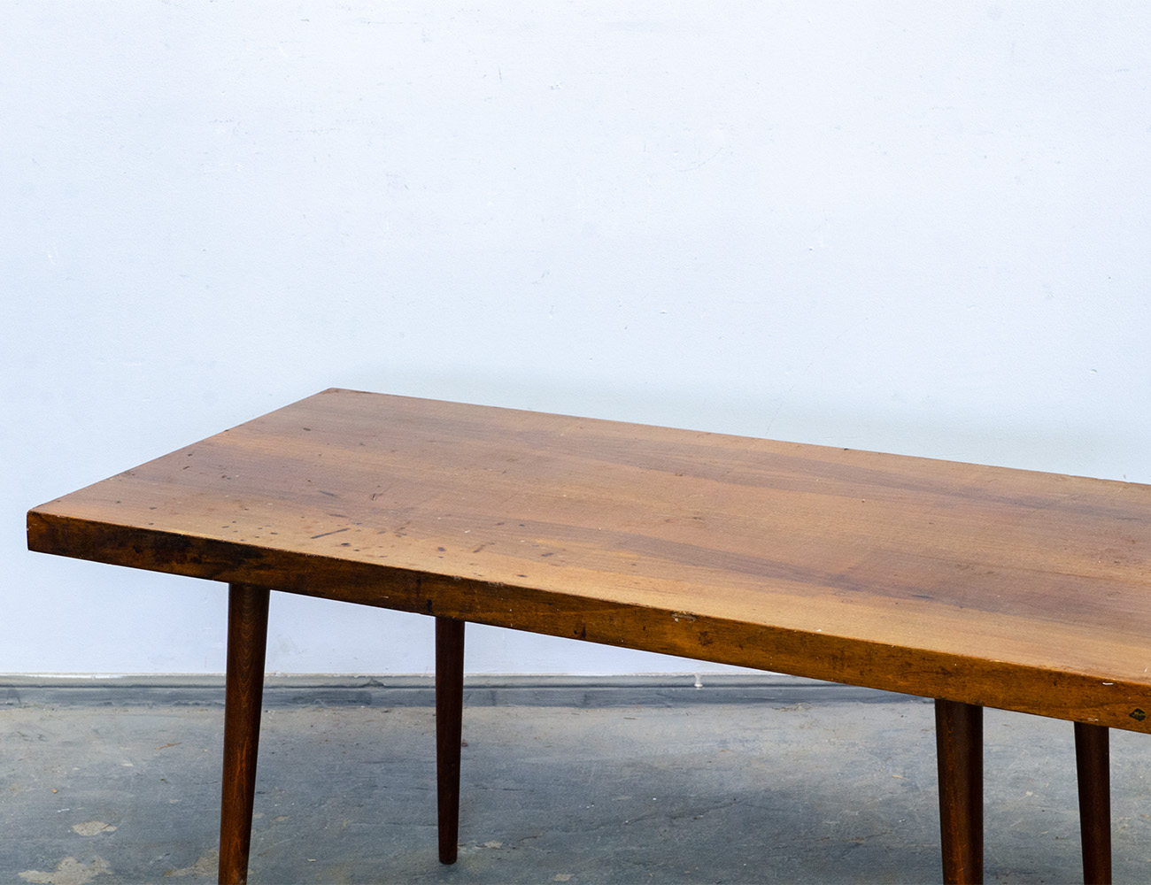 Винтажный журнальный столик