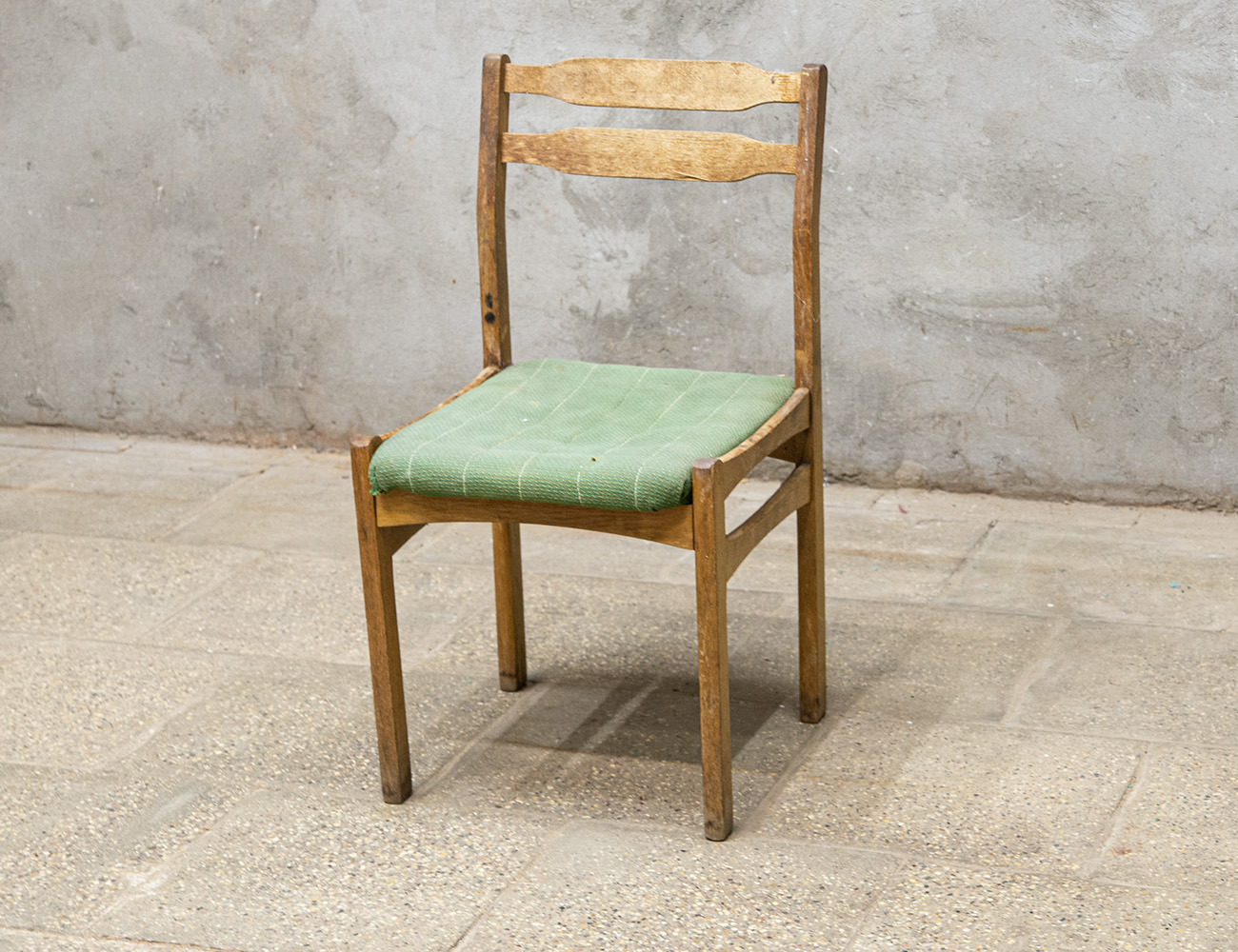 Винтажный стул