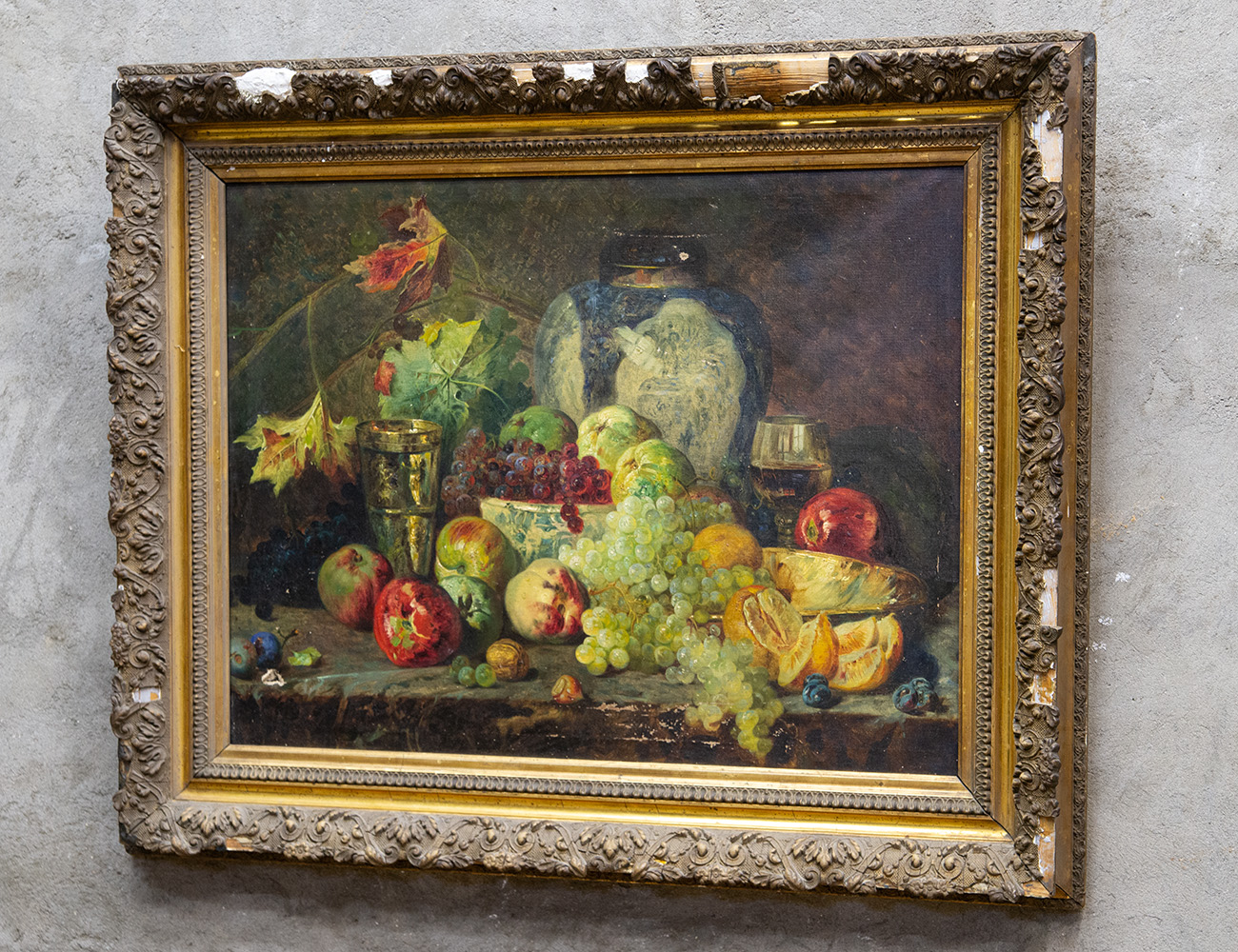 Старинный натюрморт с виноградом