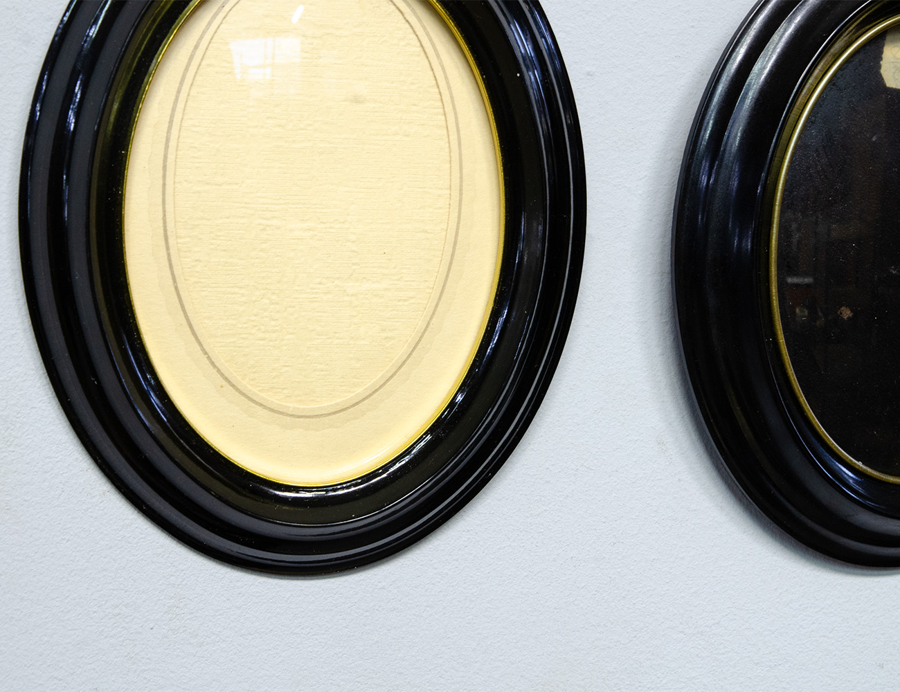 Старинные карболитовые рамки для фото