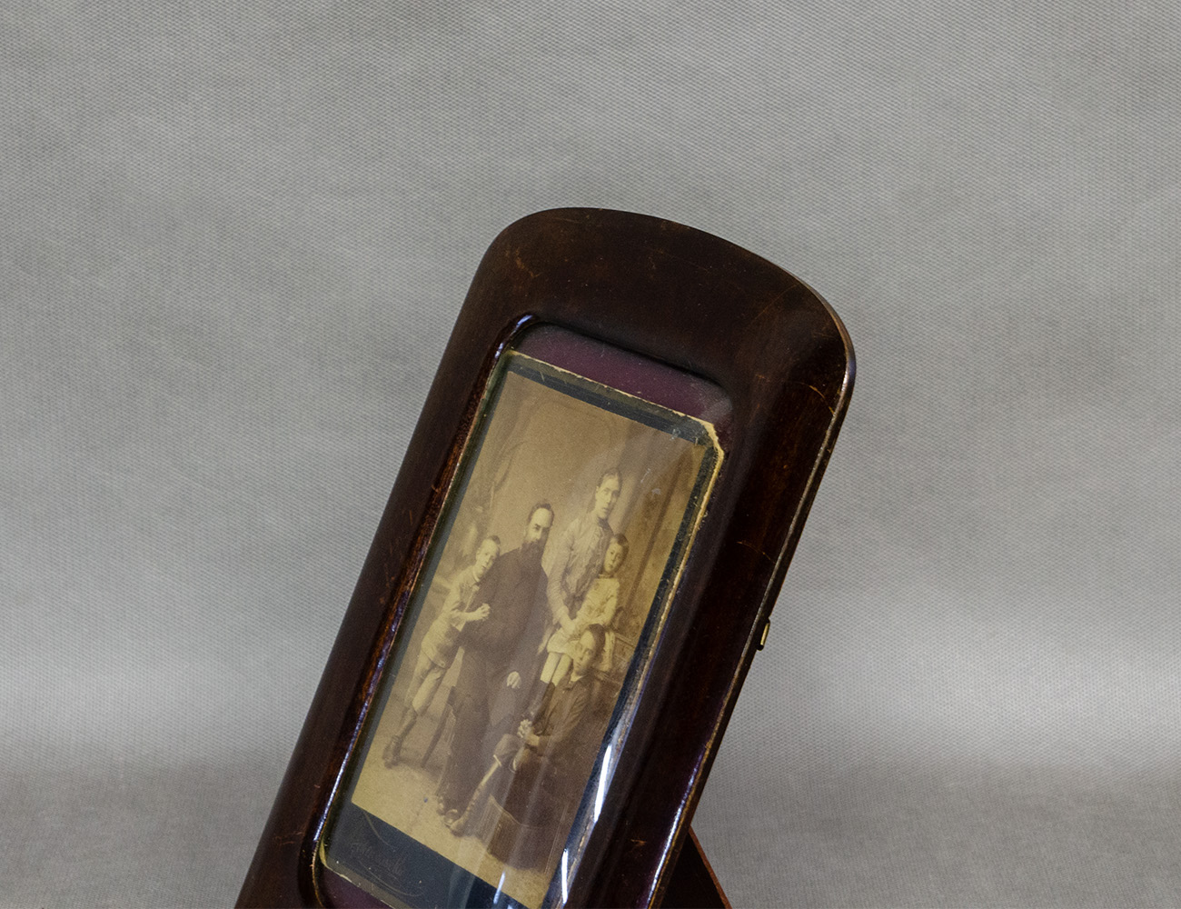 Антикварная рамка для фото