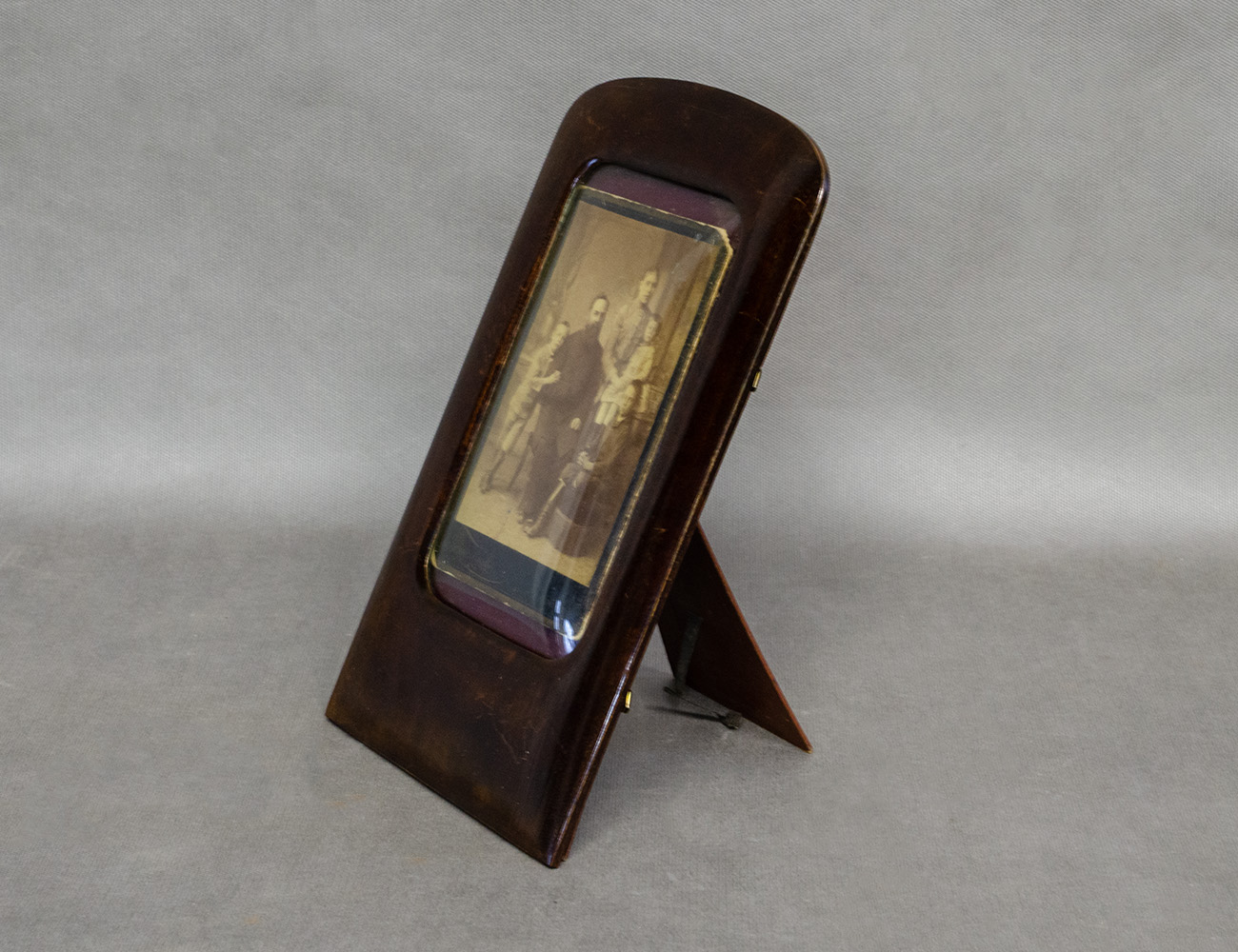 Антикварная рамка для фото