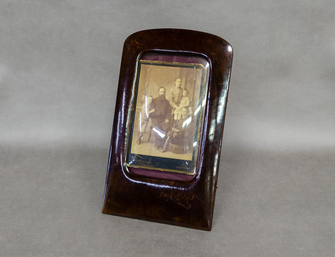 Антикварная рамка для фото