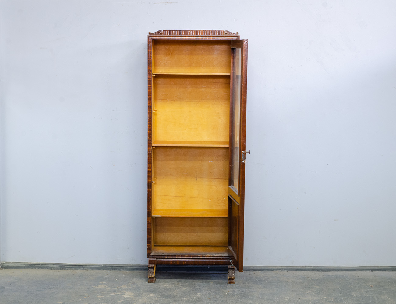 Винтажный кабинетный шкаф