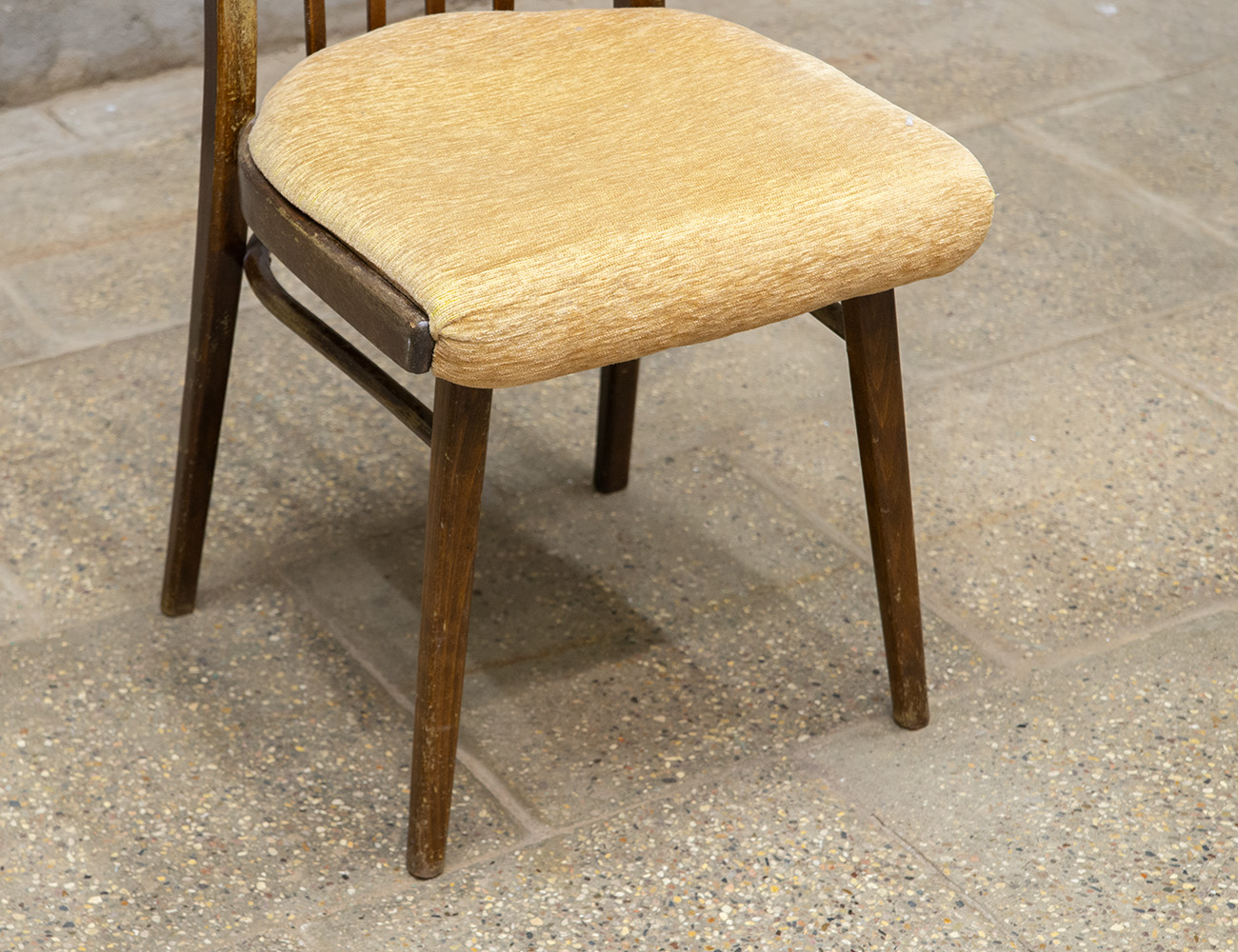 Винтажный стул