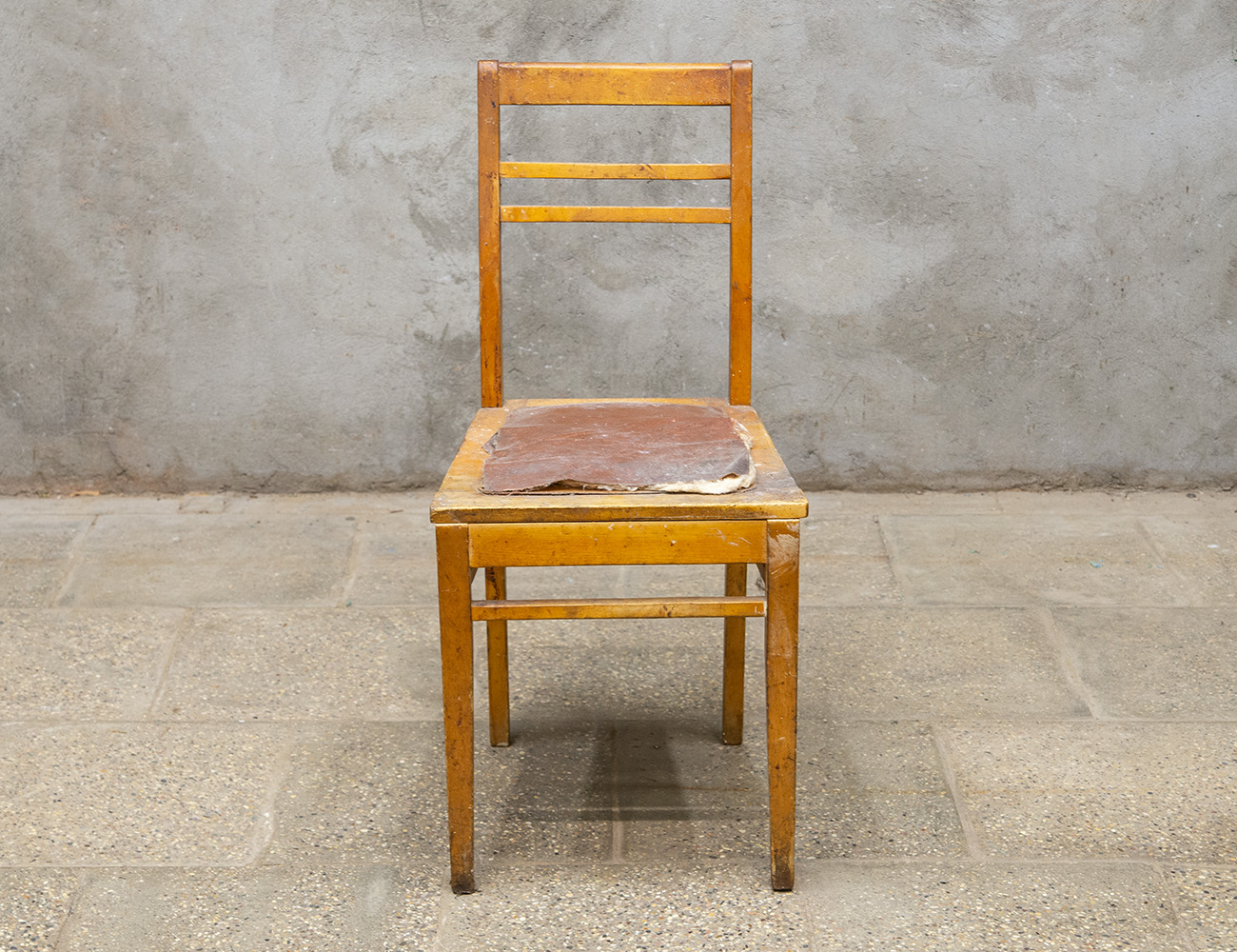 Старинный конторский стул