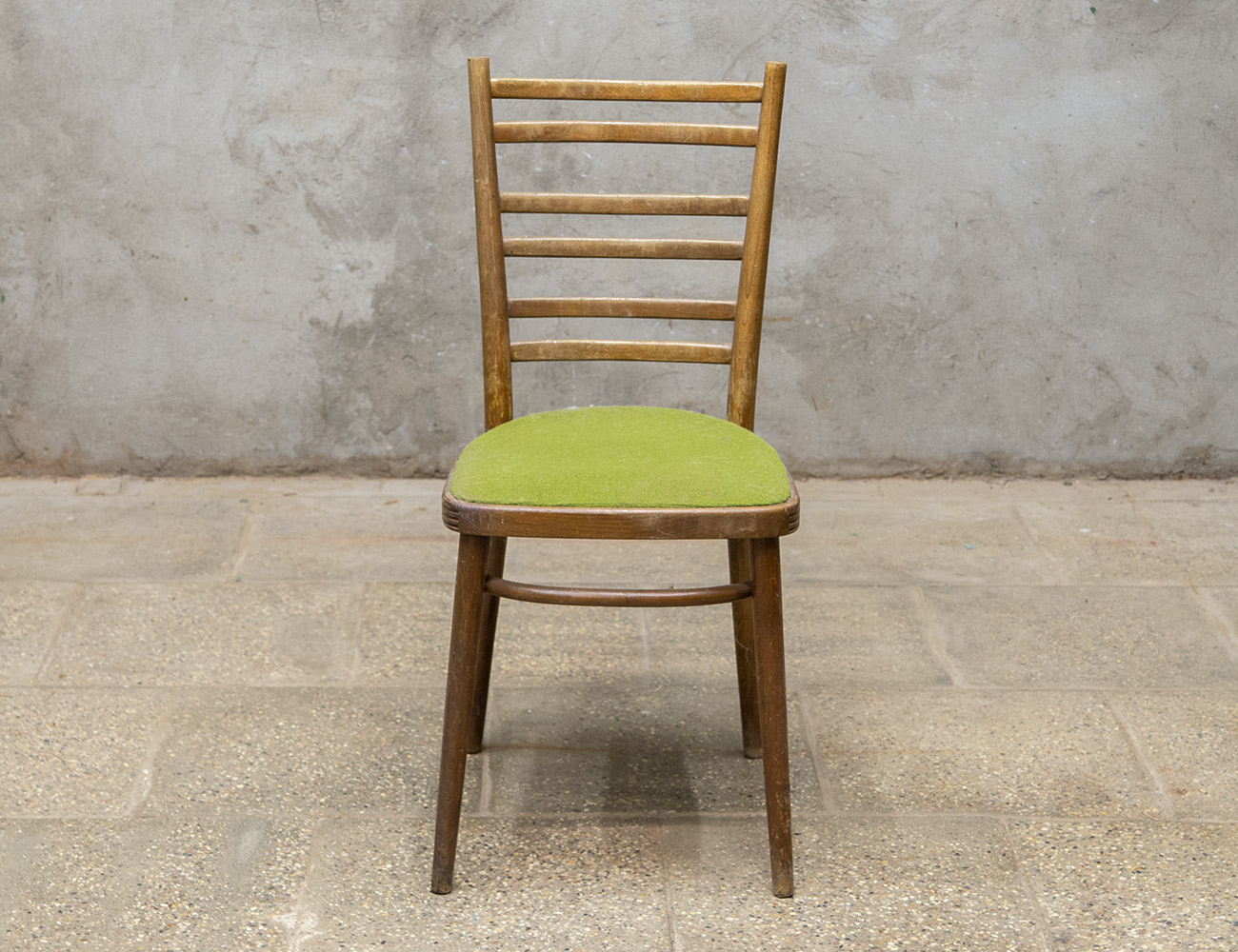 Винтажный стул