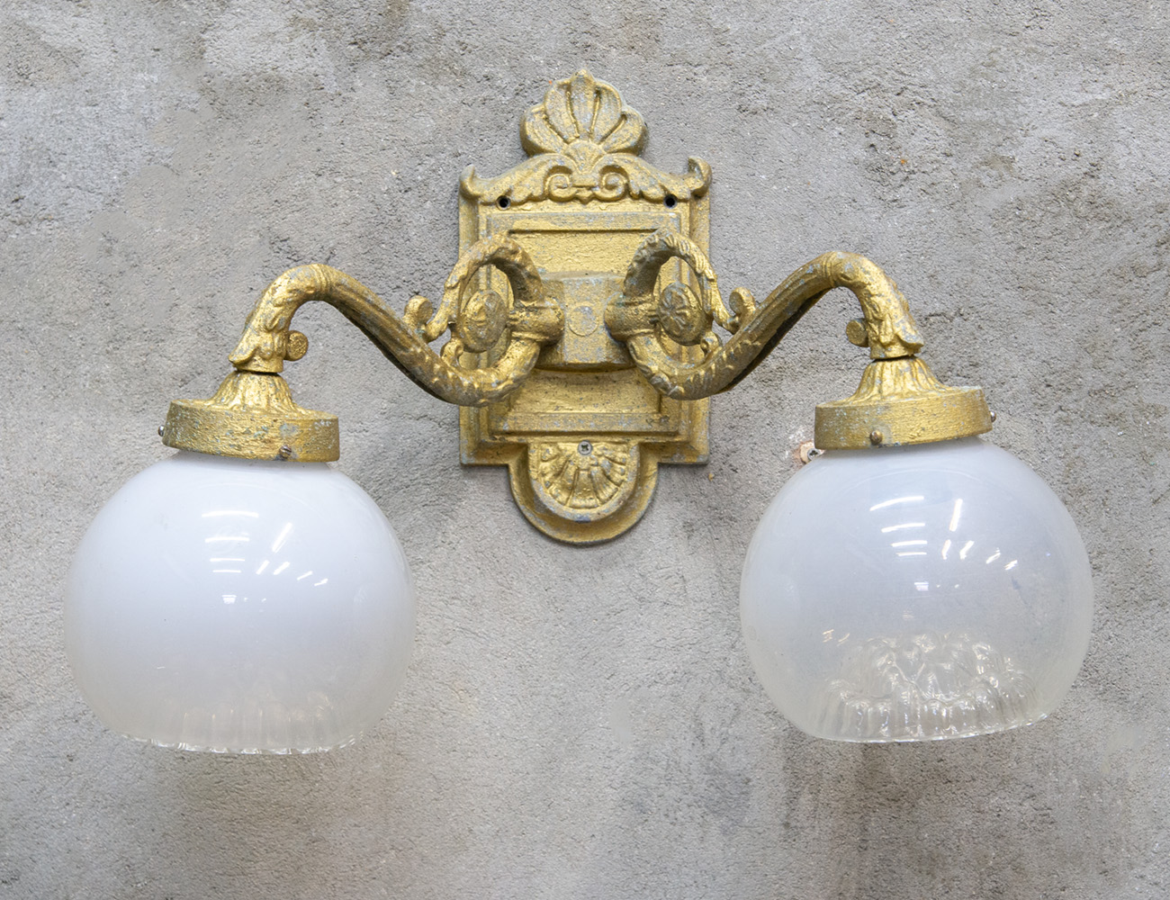 Винтажный светильник бра