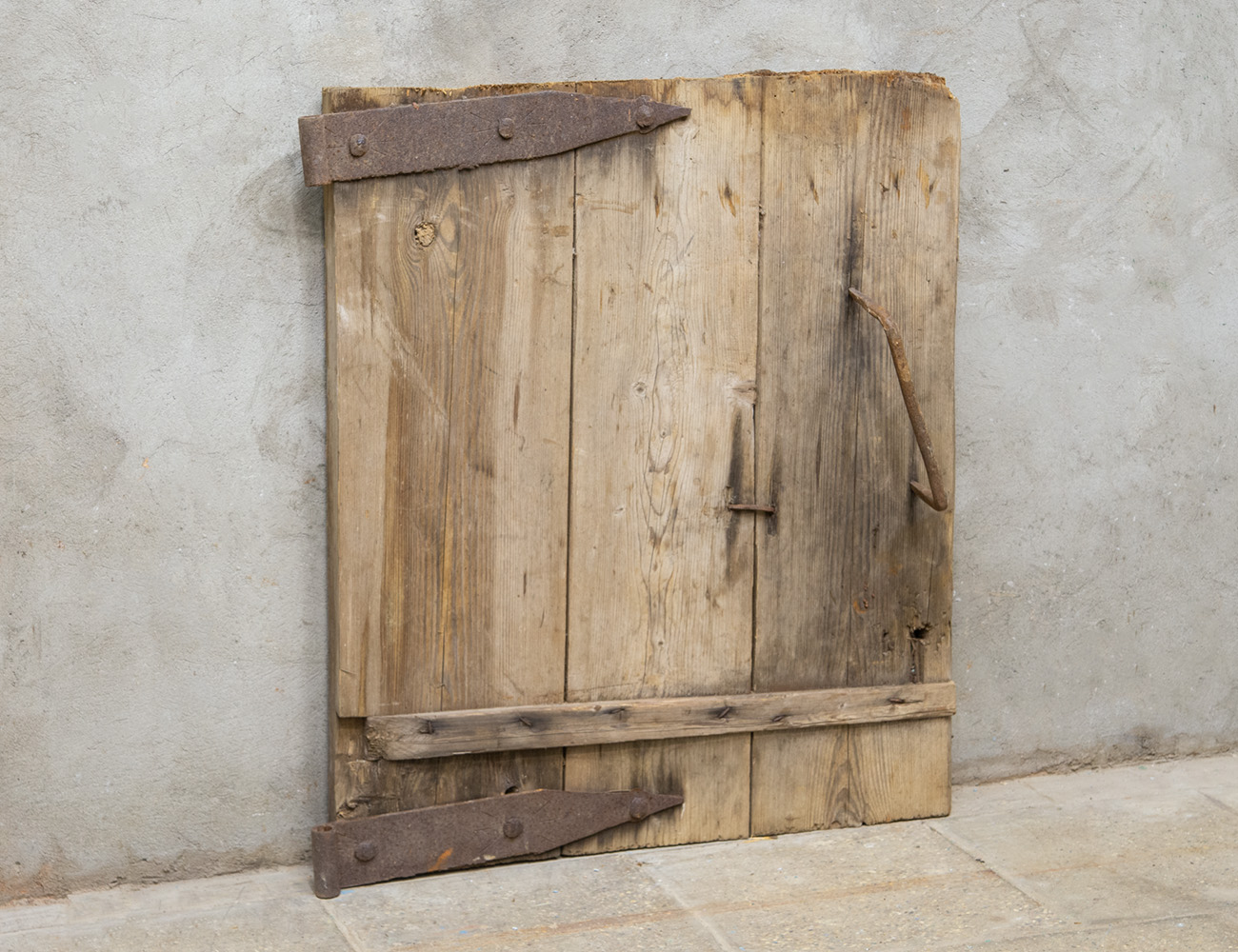 Старинная амбарная дверь