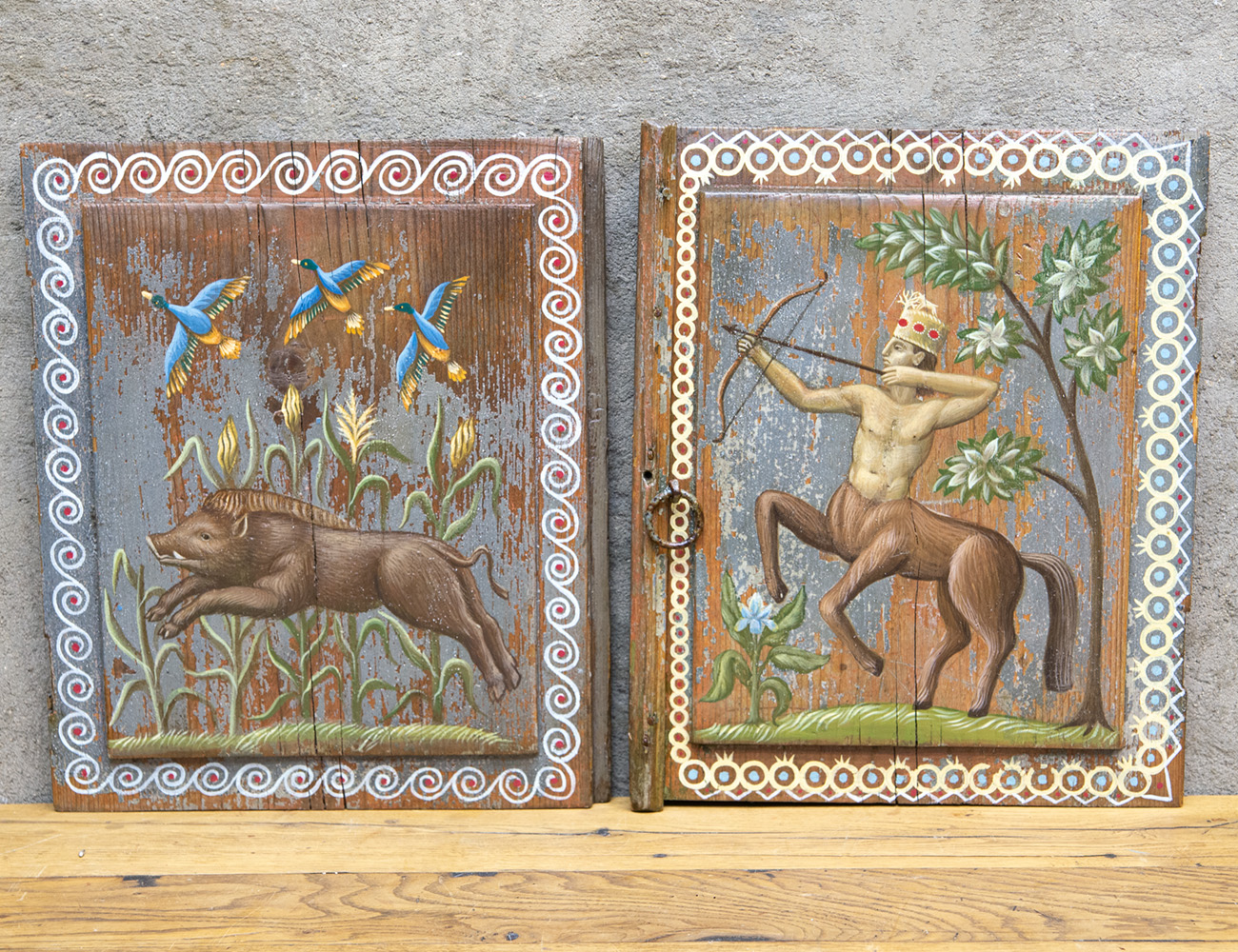 Диптих Охота на старинных дверках