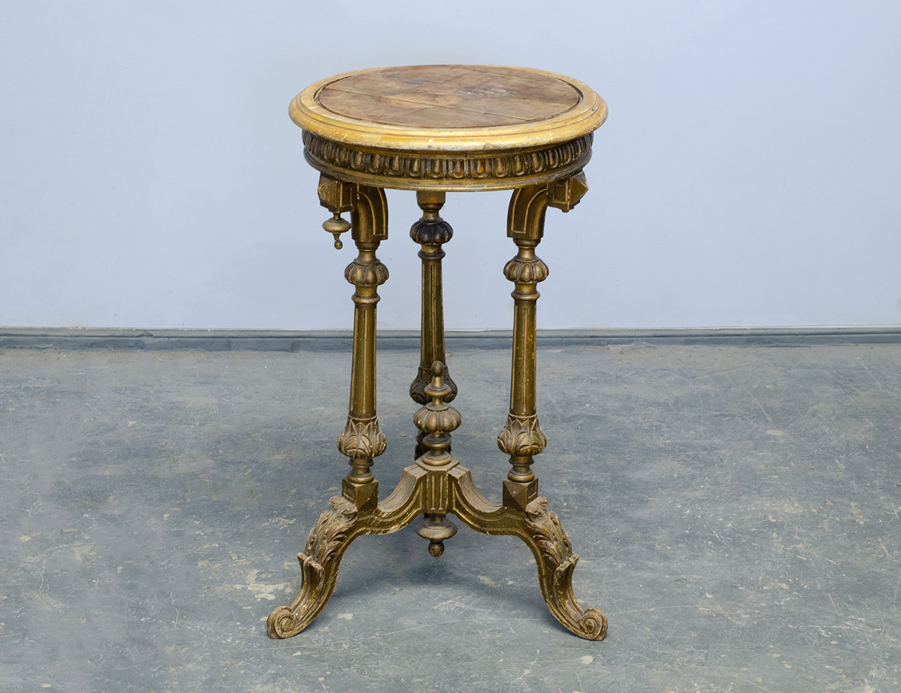 Старинный чайный столик 19 века