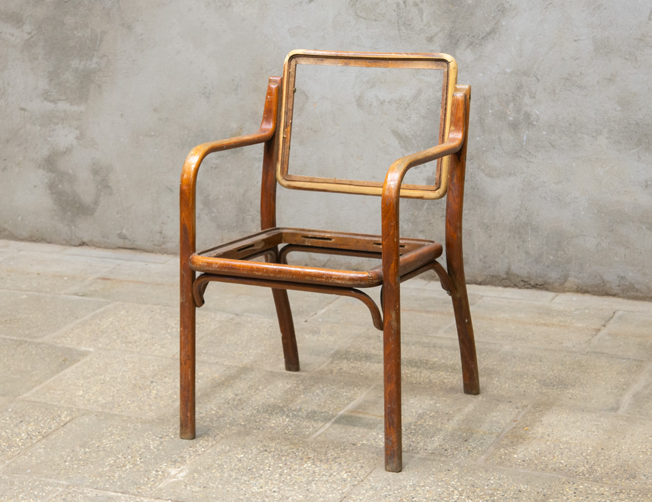 Винтажное буковое кресло