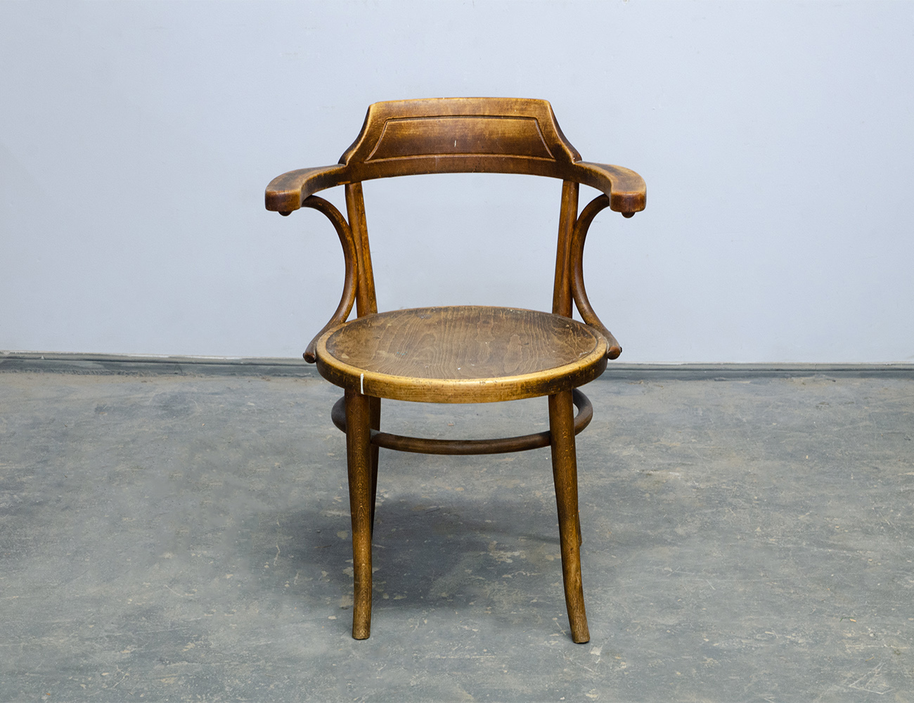 Кресло к письменному столу, Тонет