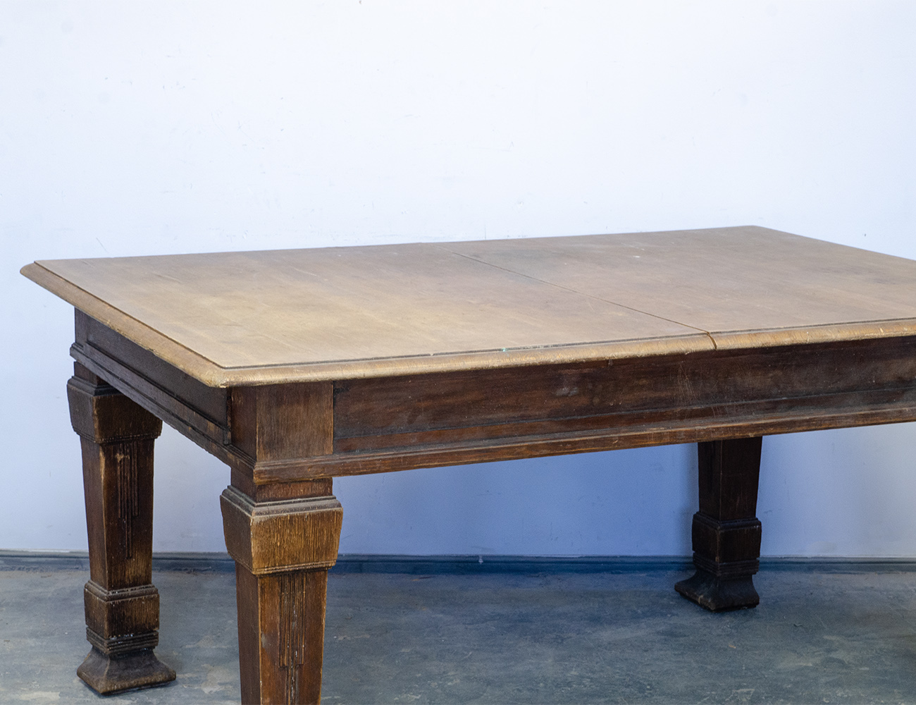 Антикварный раскладной дубовый обеденный стол