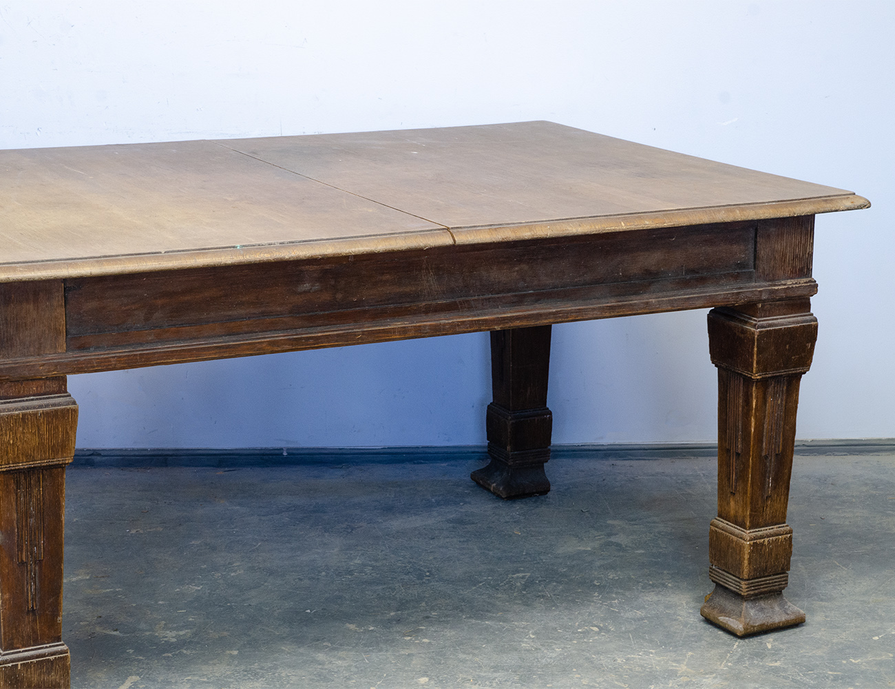 Антикварный раскладной дубовый обеденный стол