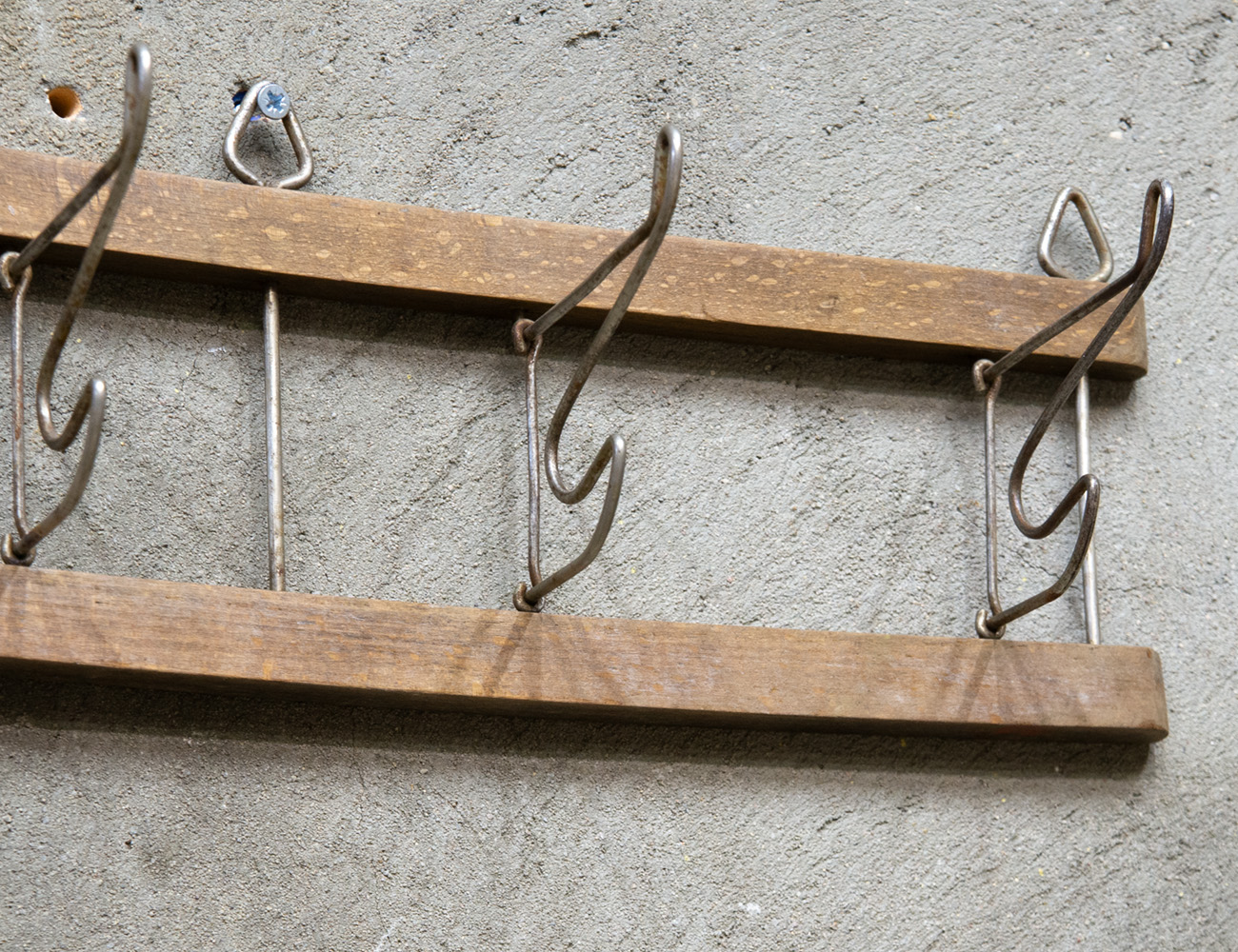 Винтажная вешалка