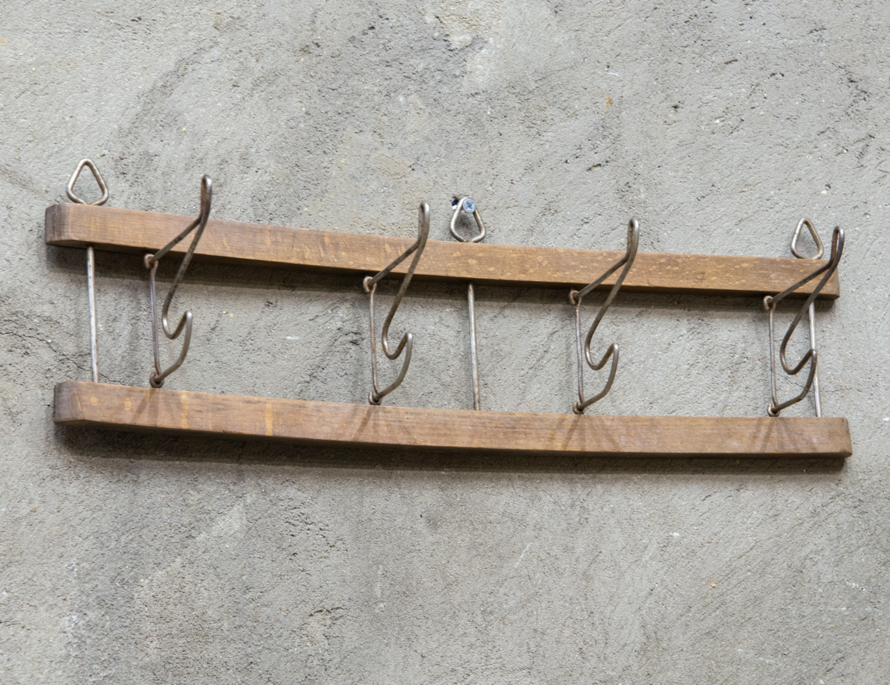 Винтажная вешалка