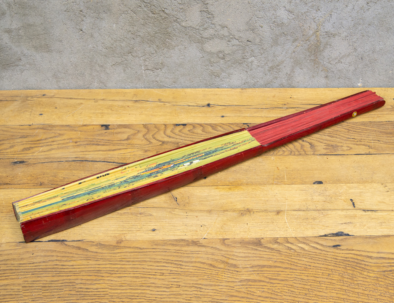 Старинный большой веер