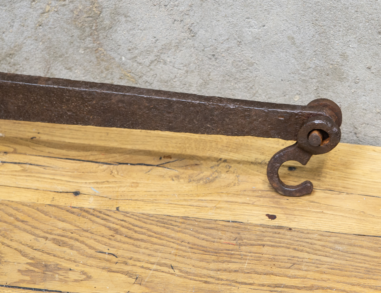 Старинные весы