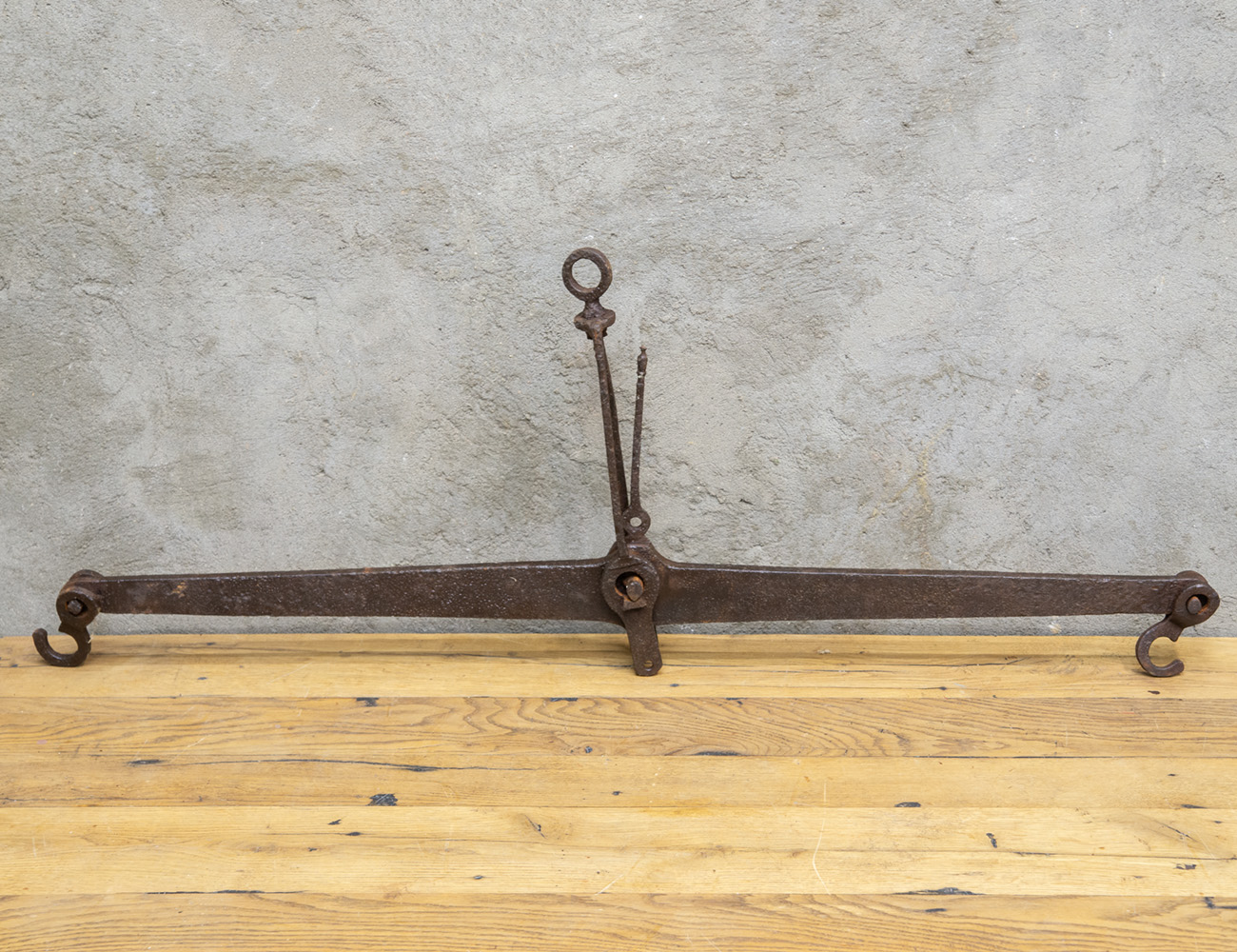 Старинные весы