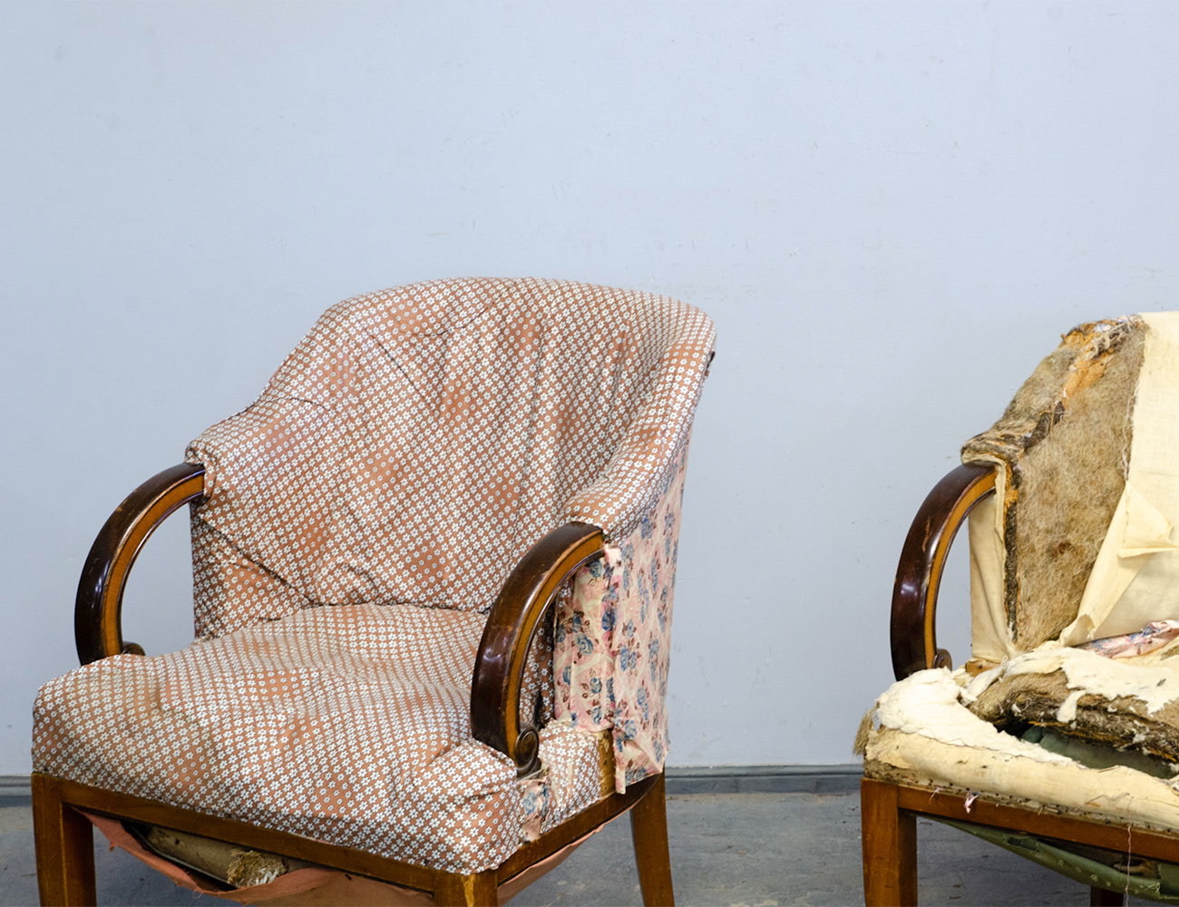 Старинные кресла в стиле Ар-деко