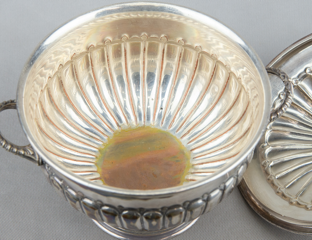 Старинная чаша для пунша