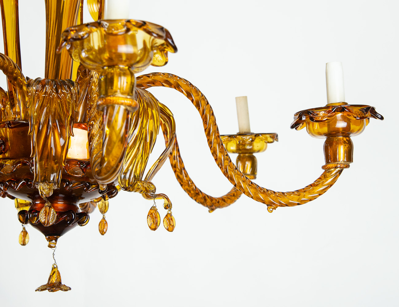 Антикварная люстра из муранского стекла