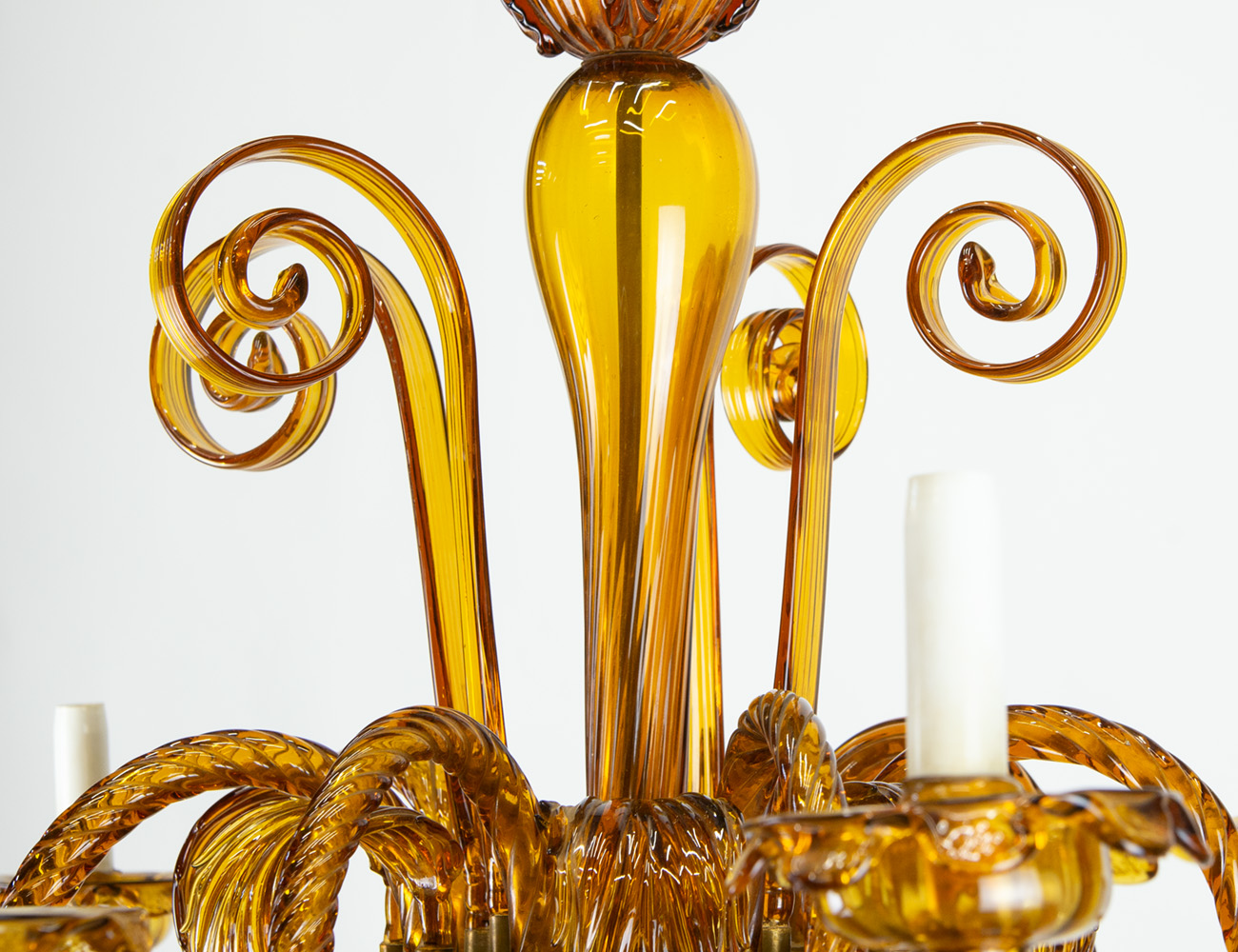 Антикварная люстра из муранского стекла